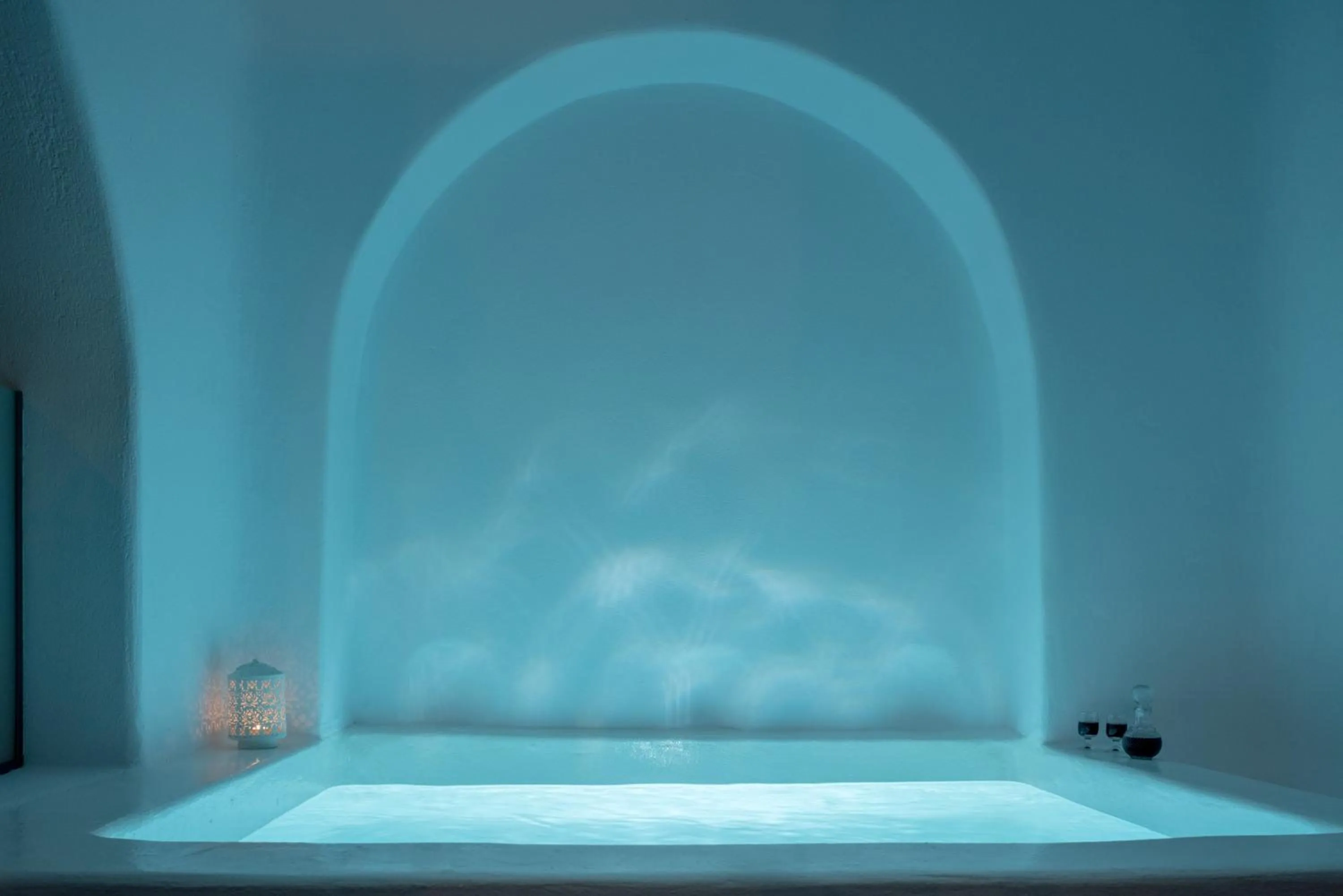 Hot Tub in Anemomilos