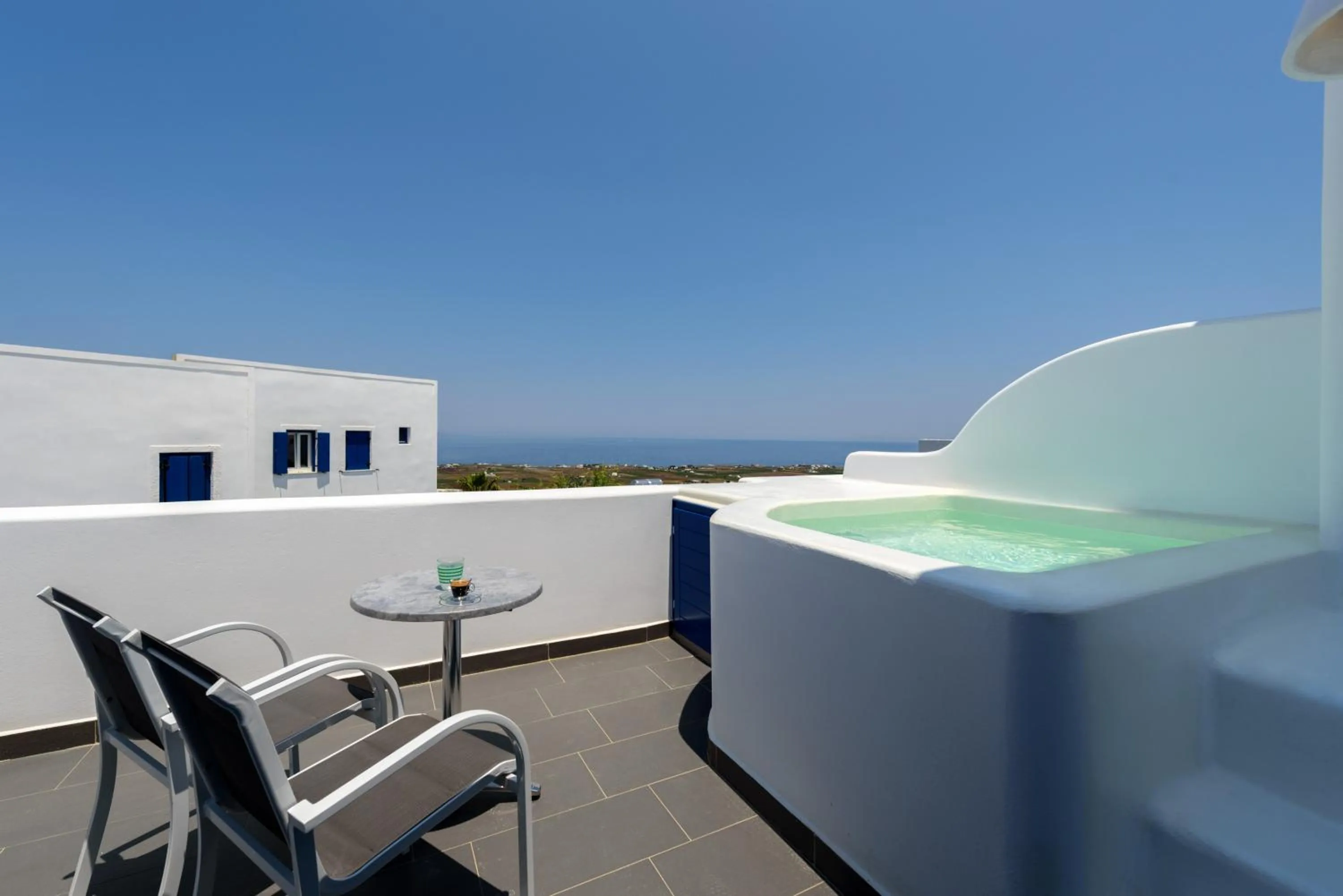 Sea view in Anemomilos