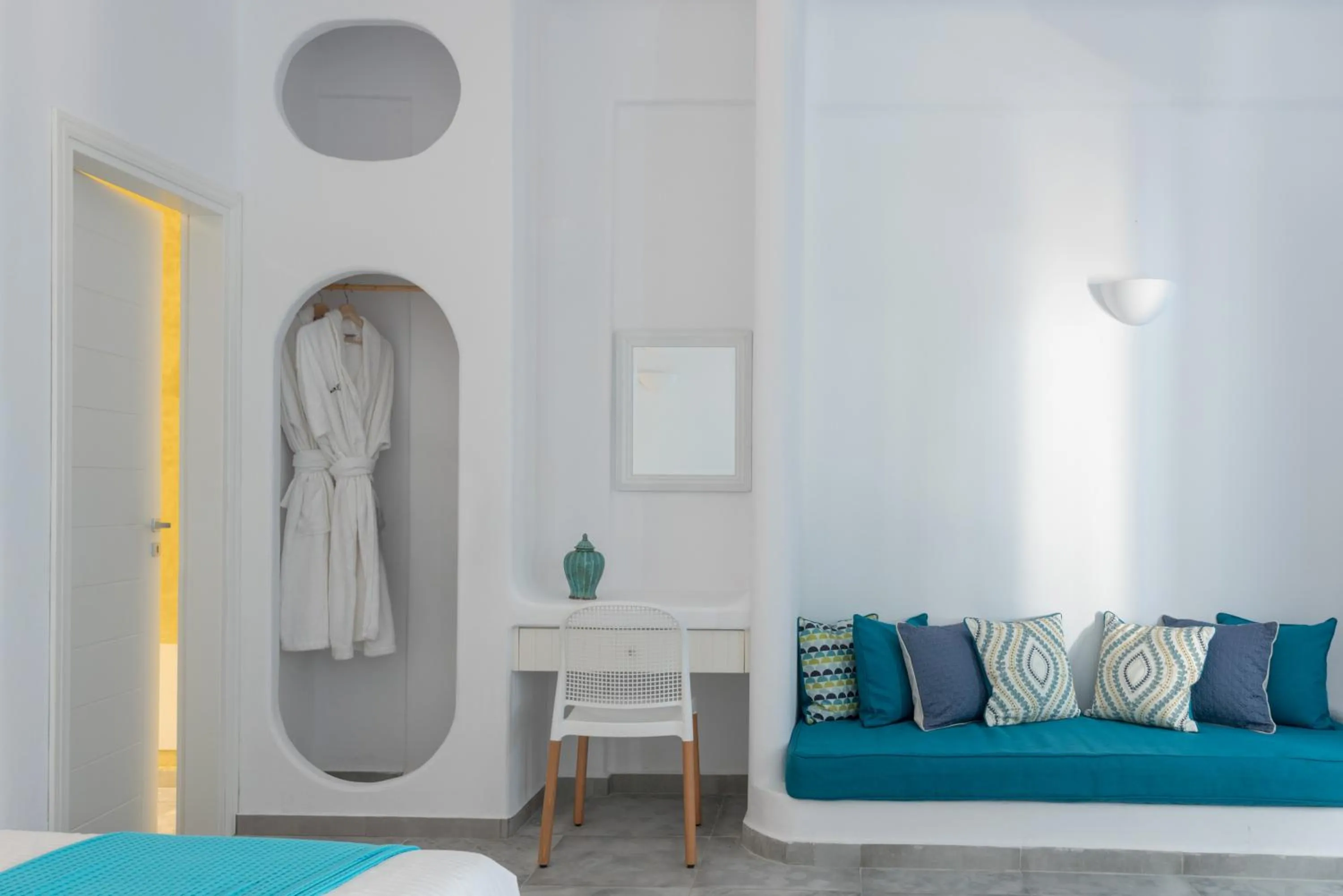 Living room, Bed in Anemomilos