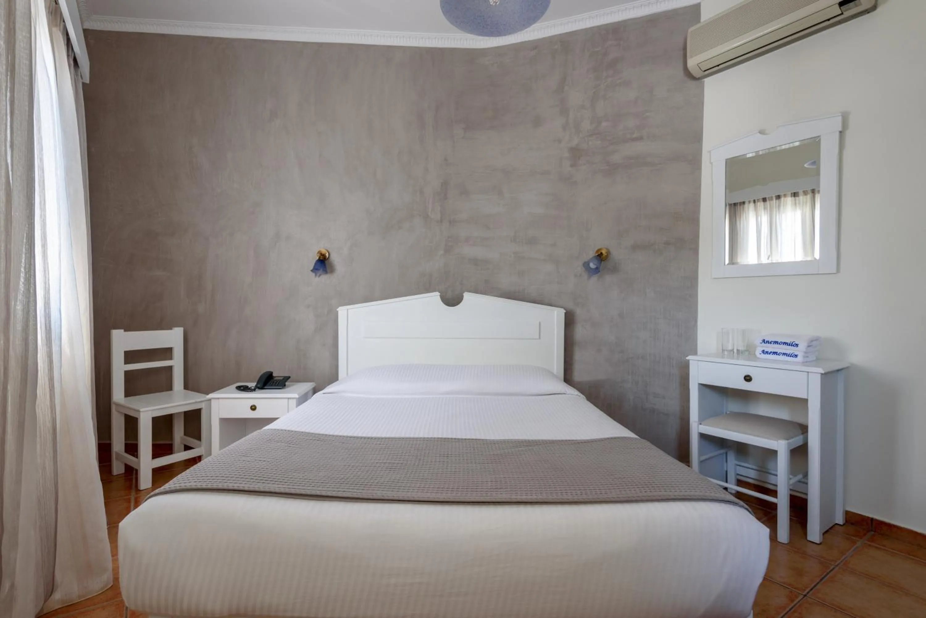 Bedroom, Bed in Anemomilos