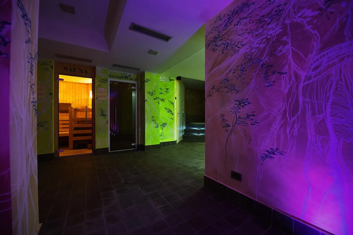 Spa and wellness centre/facilities in T'AMI Hotel Resort Spa