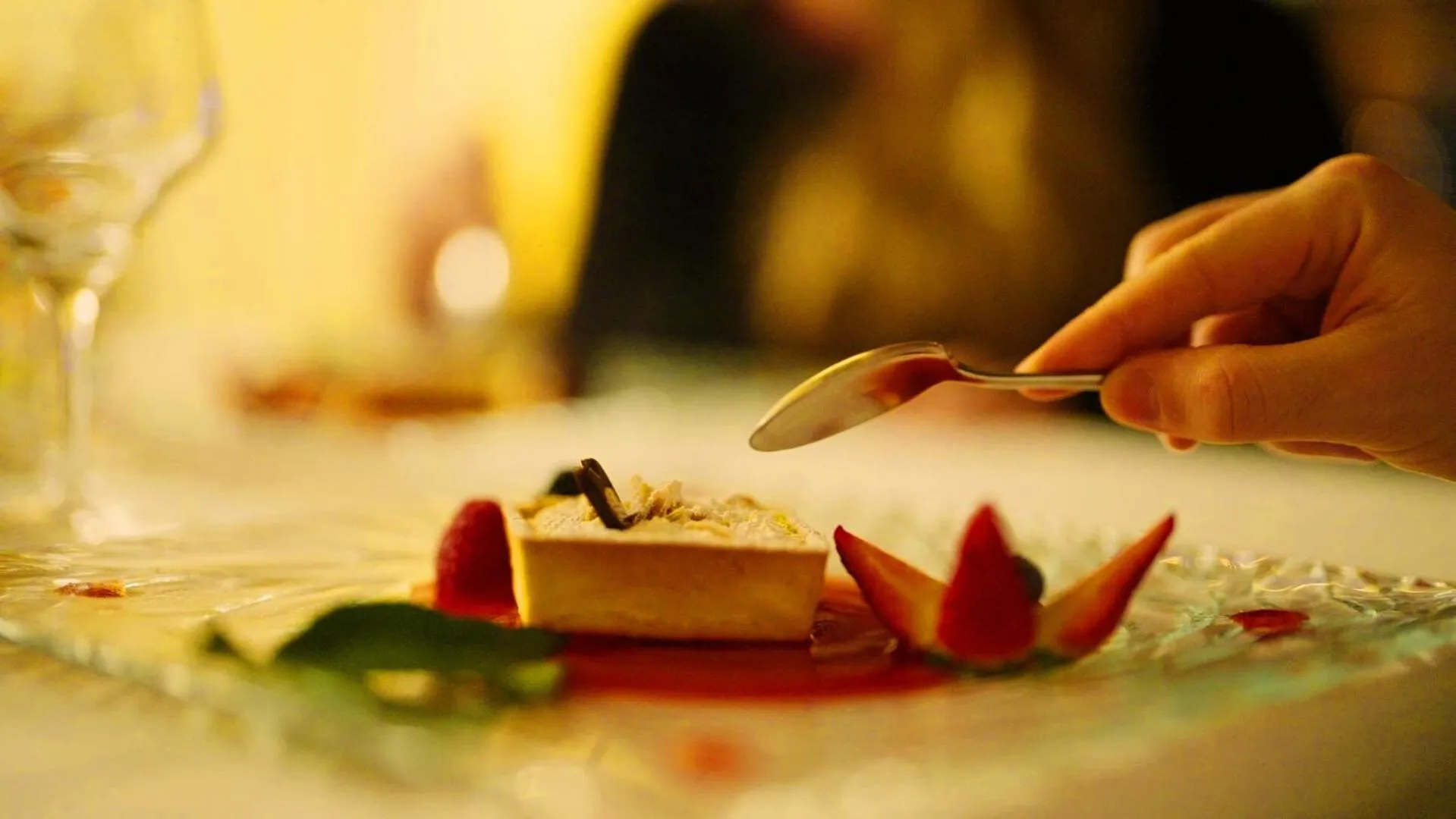 Food and drinks in T'AMI Hotel Resort Spa