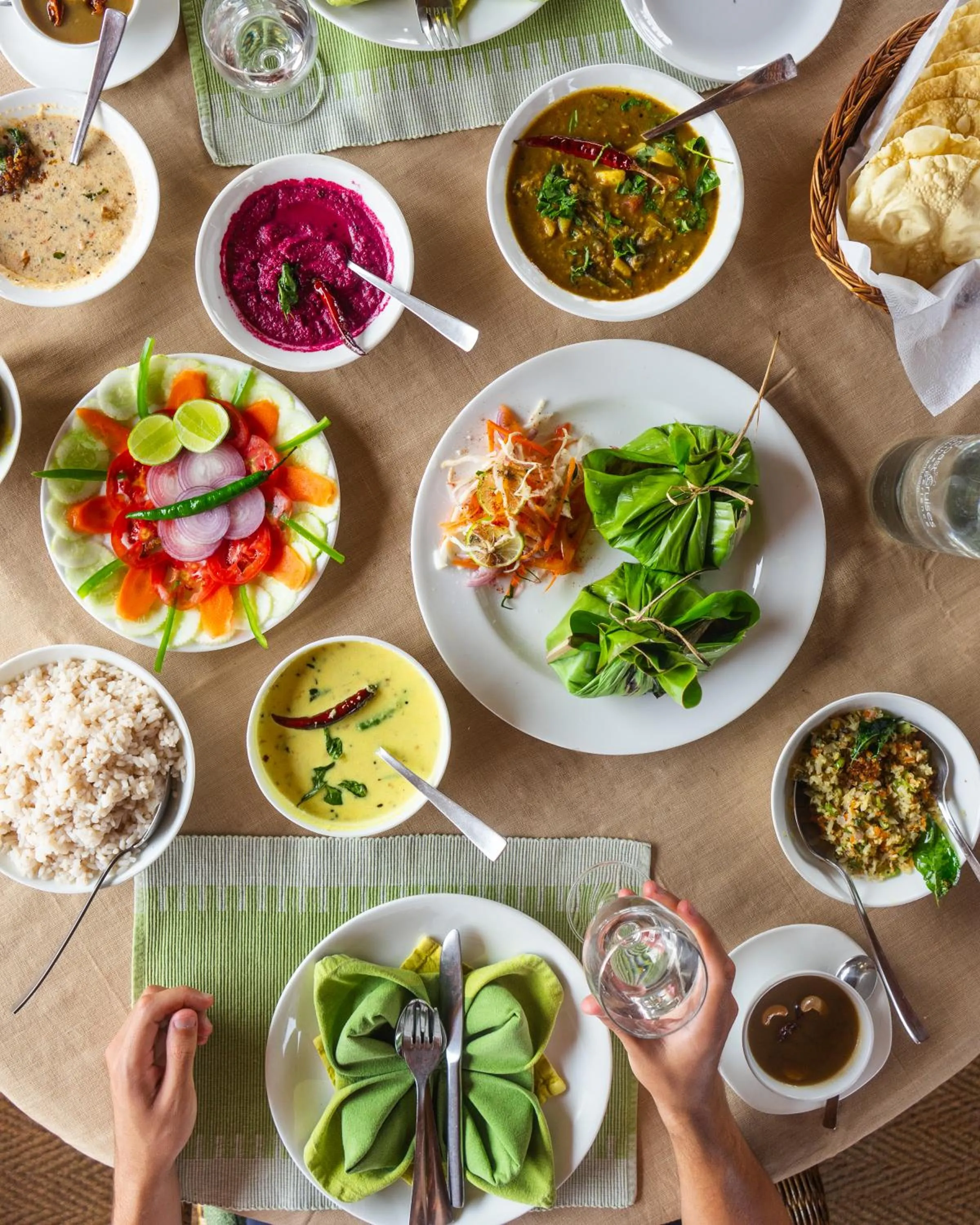 Food and drinks in Spice Coast Cruises - Houseboat, A CGH Earth Experience