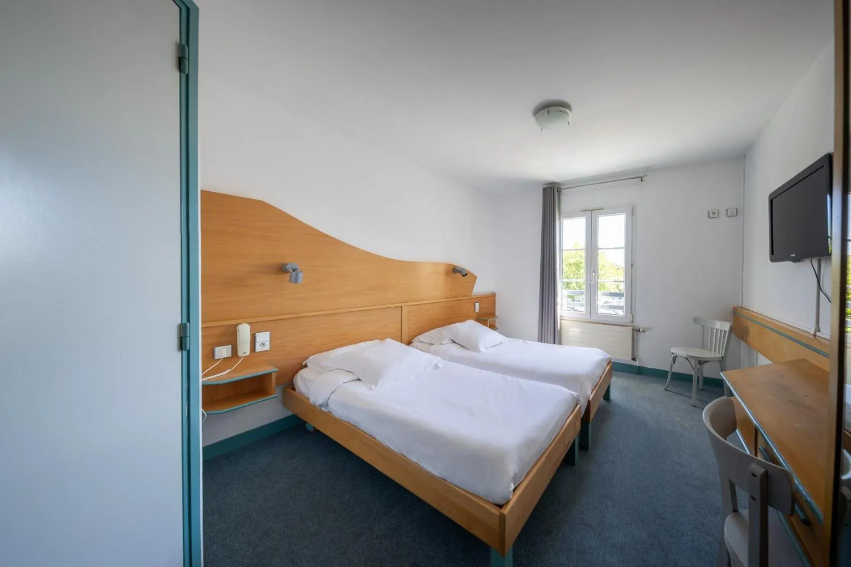 Bedroom, Bed in Hôtel-Restaurant Logis l'Aubrac Laguiole