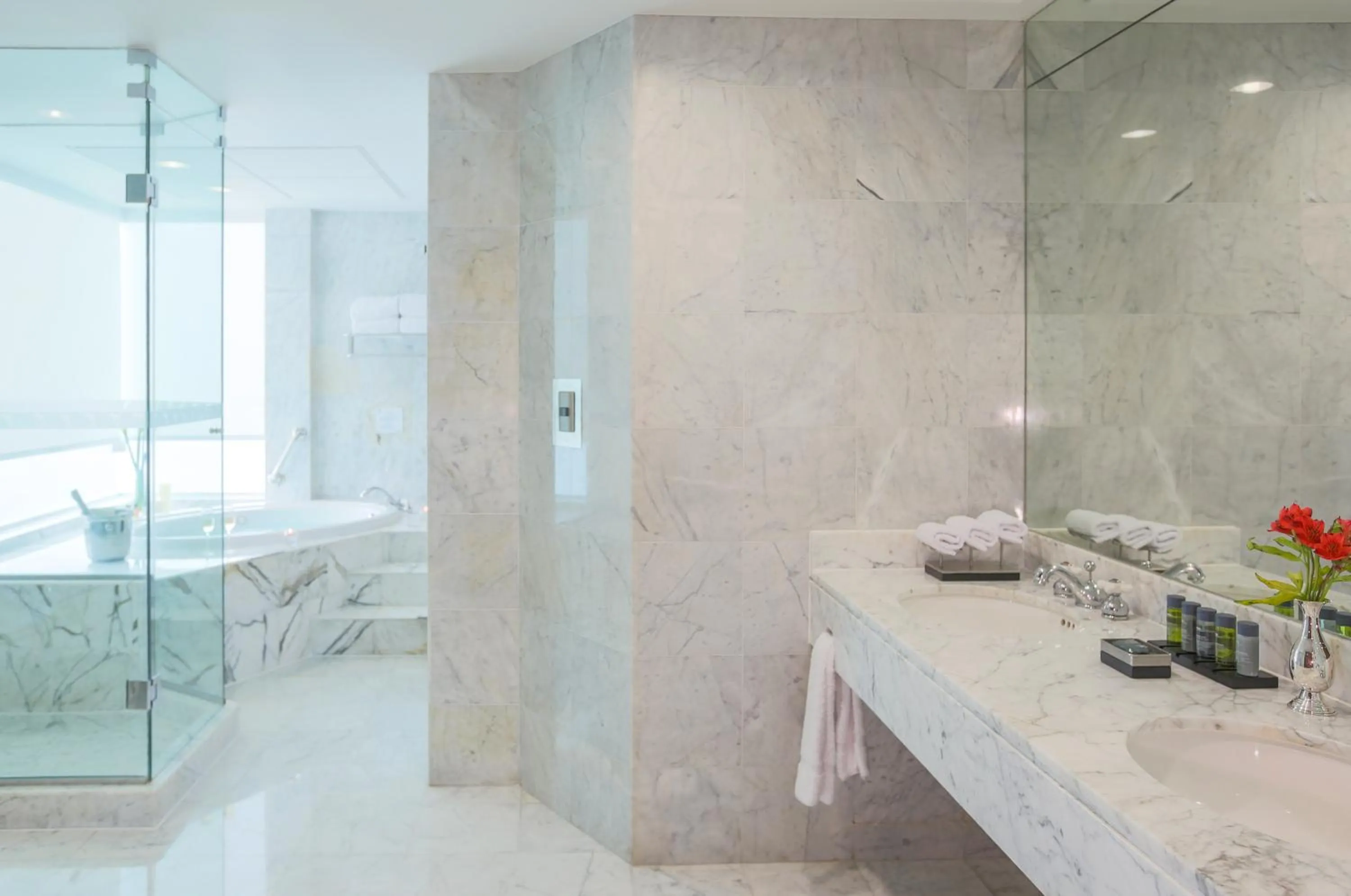 Decorative detail in Delfines Hotel & Convention Center