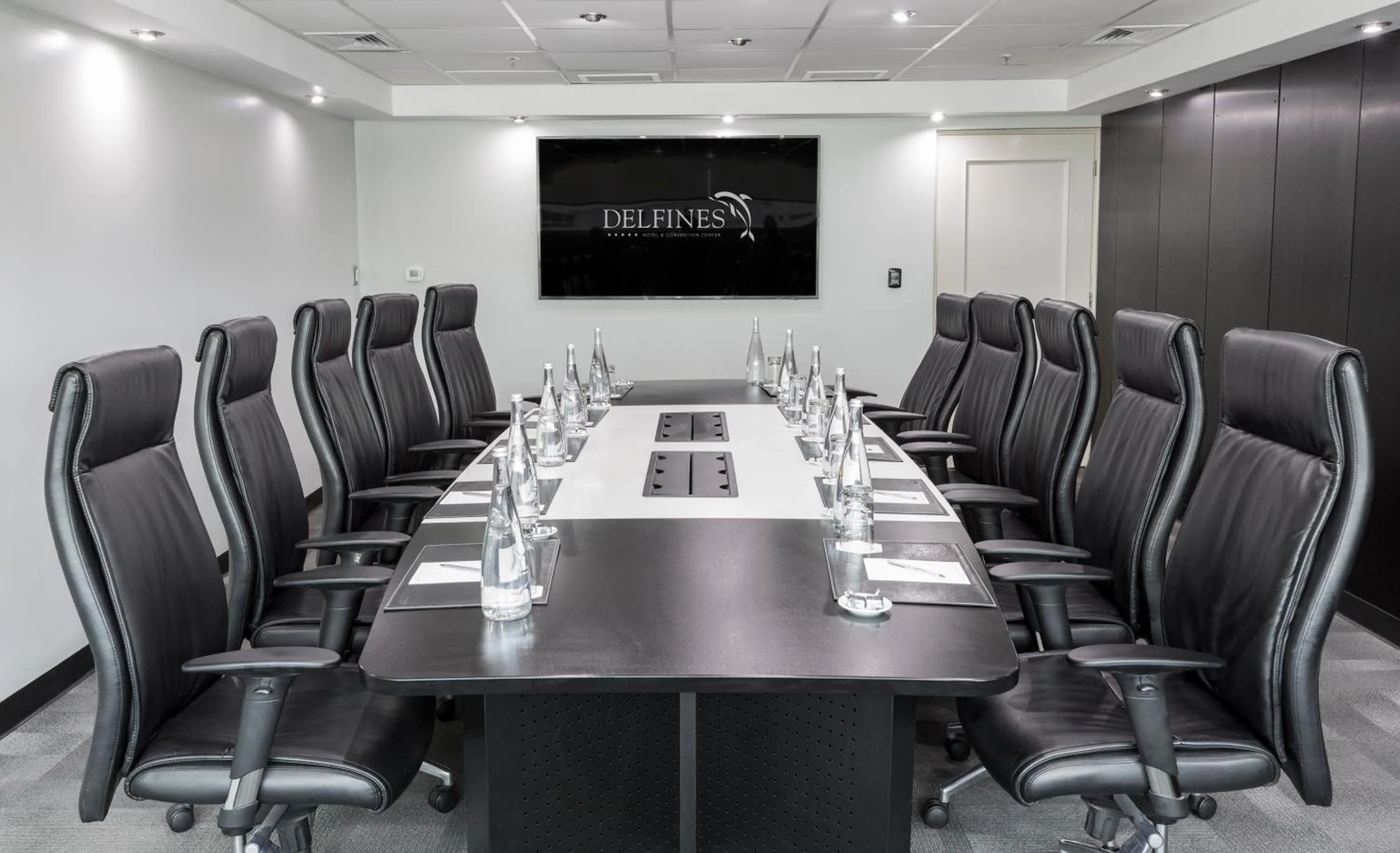 Meeting/conference room in Delfines Hotel & Convention Center