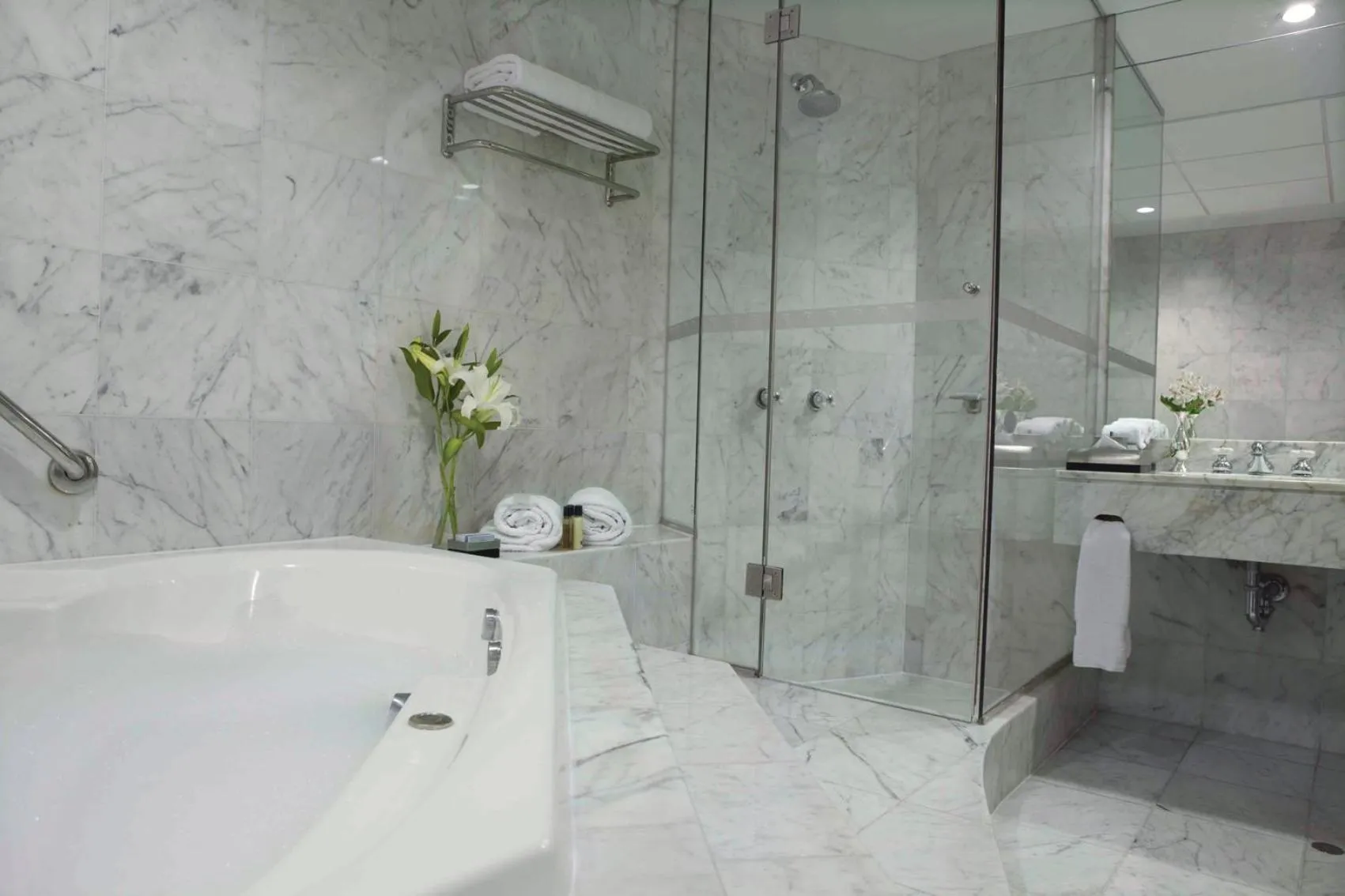 Decorative detail in Delfines Hotel & Convention Center