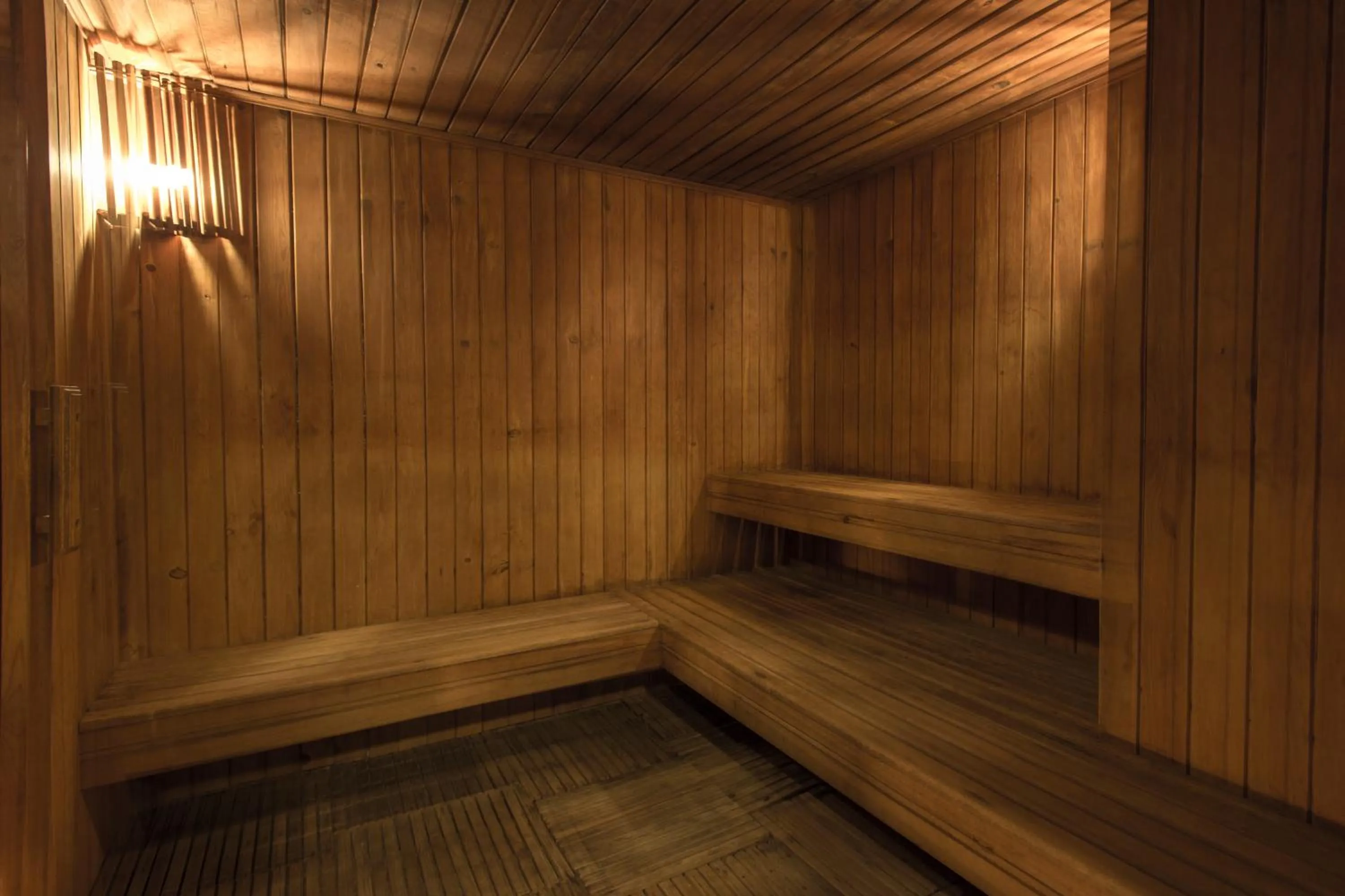 Sauna in Delfines Hotel & Convention Center