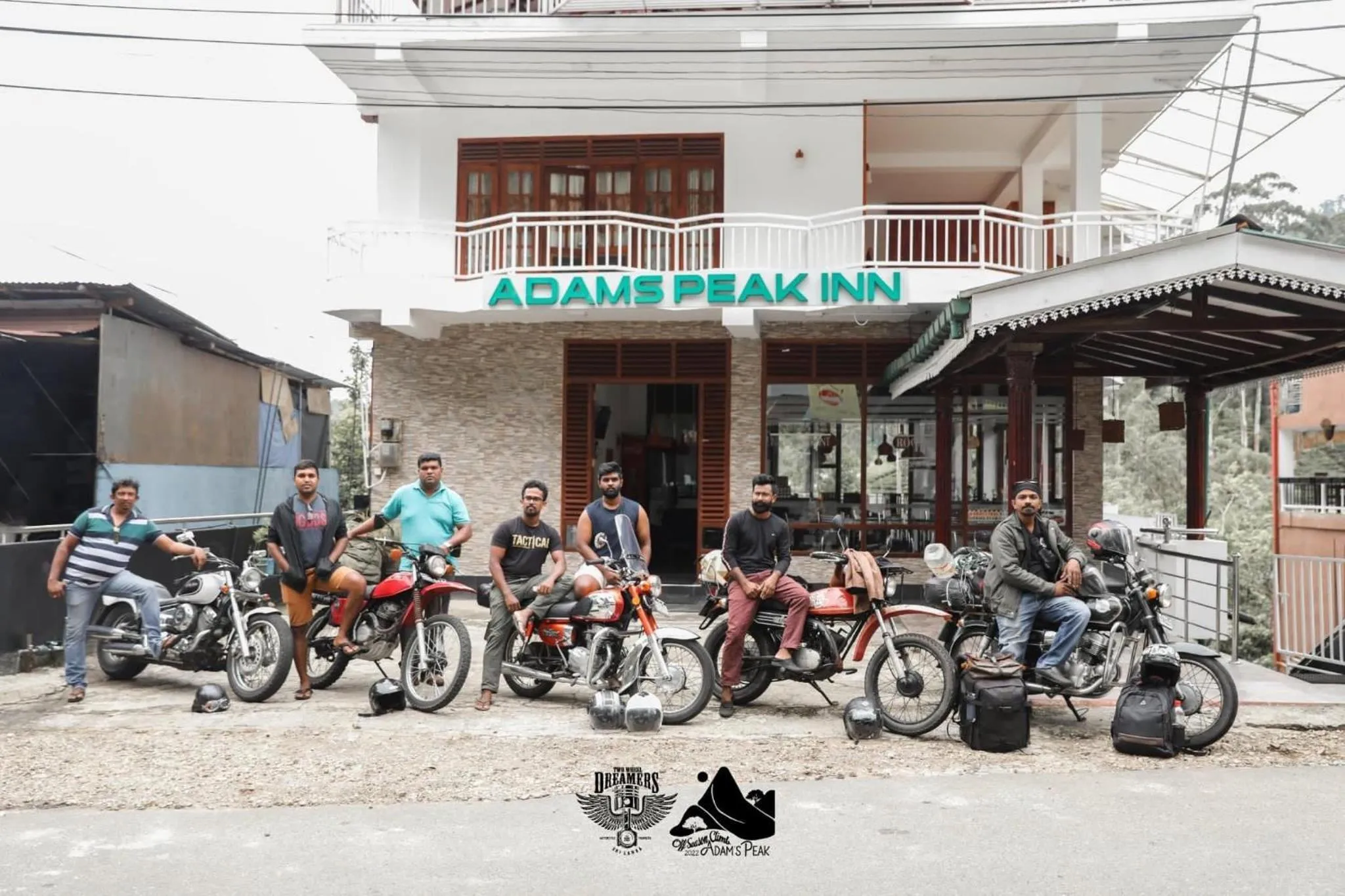Day in Adams Peak Inn