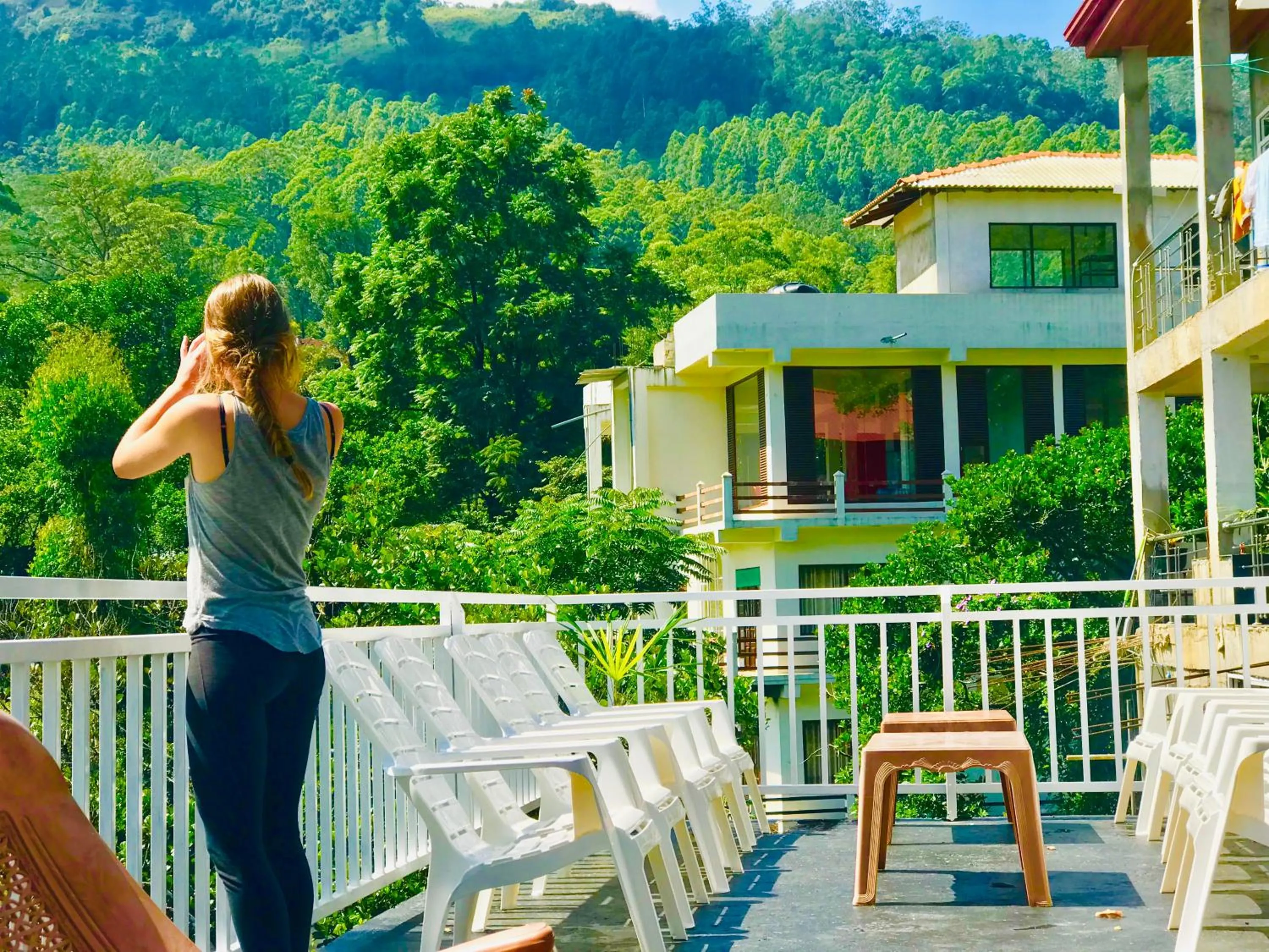 Property building in Adams Peak Inn
