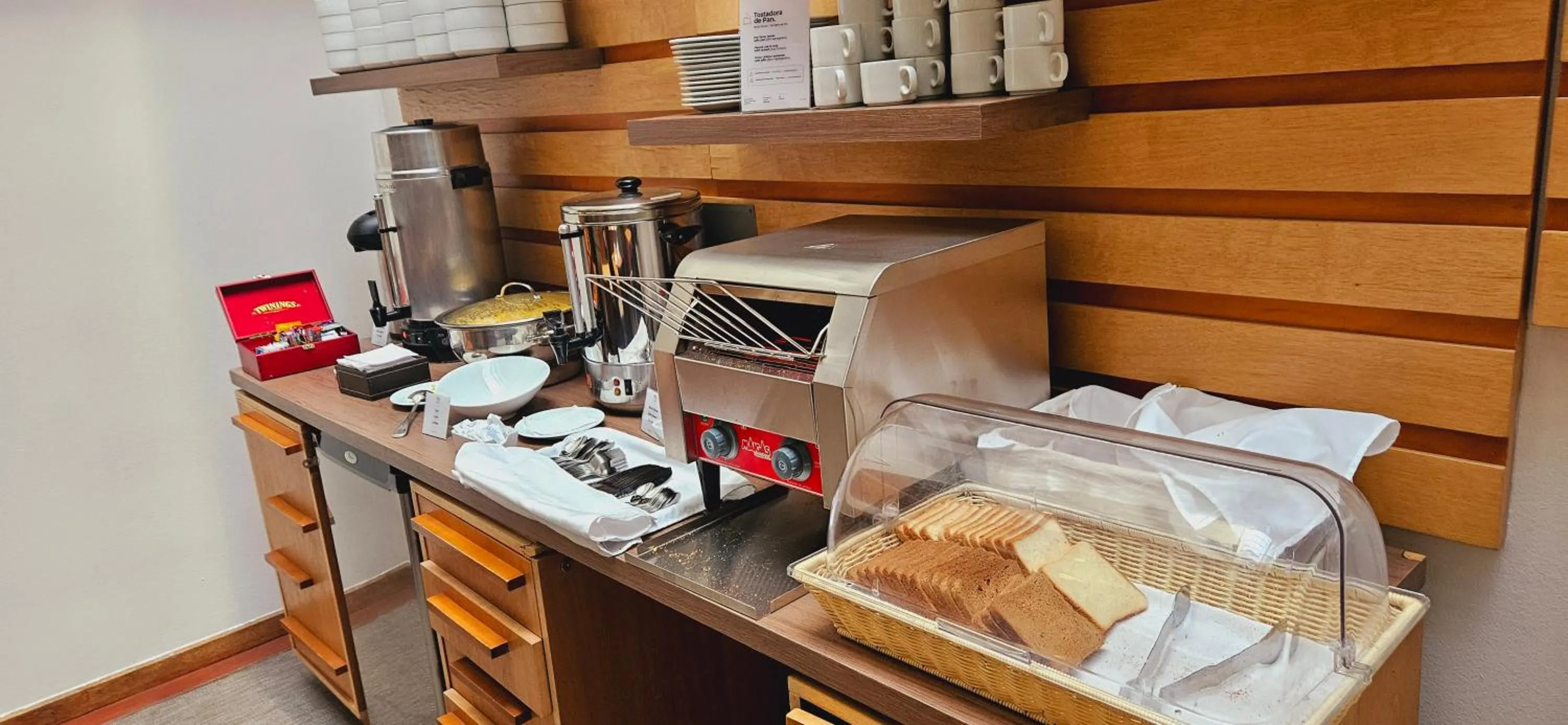 Breakfast in RQ Santiago