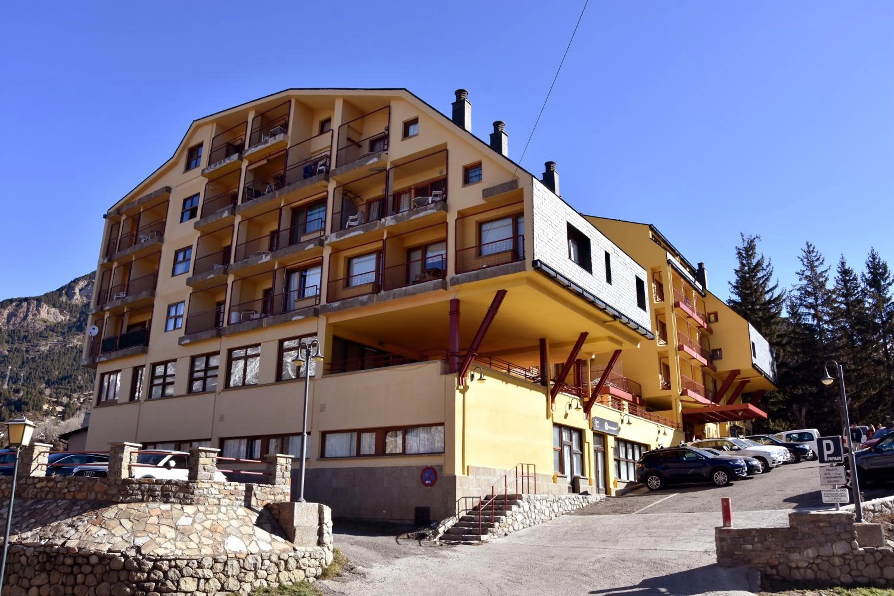 Property building in Hotel SNÖ Edelweiss