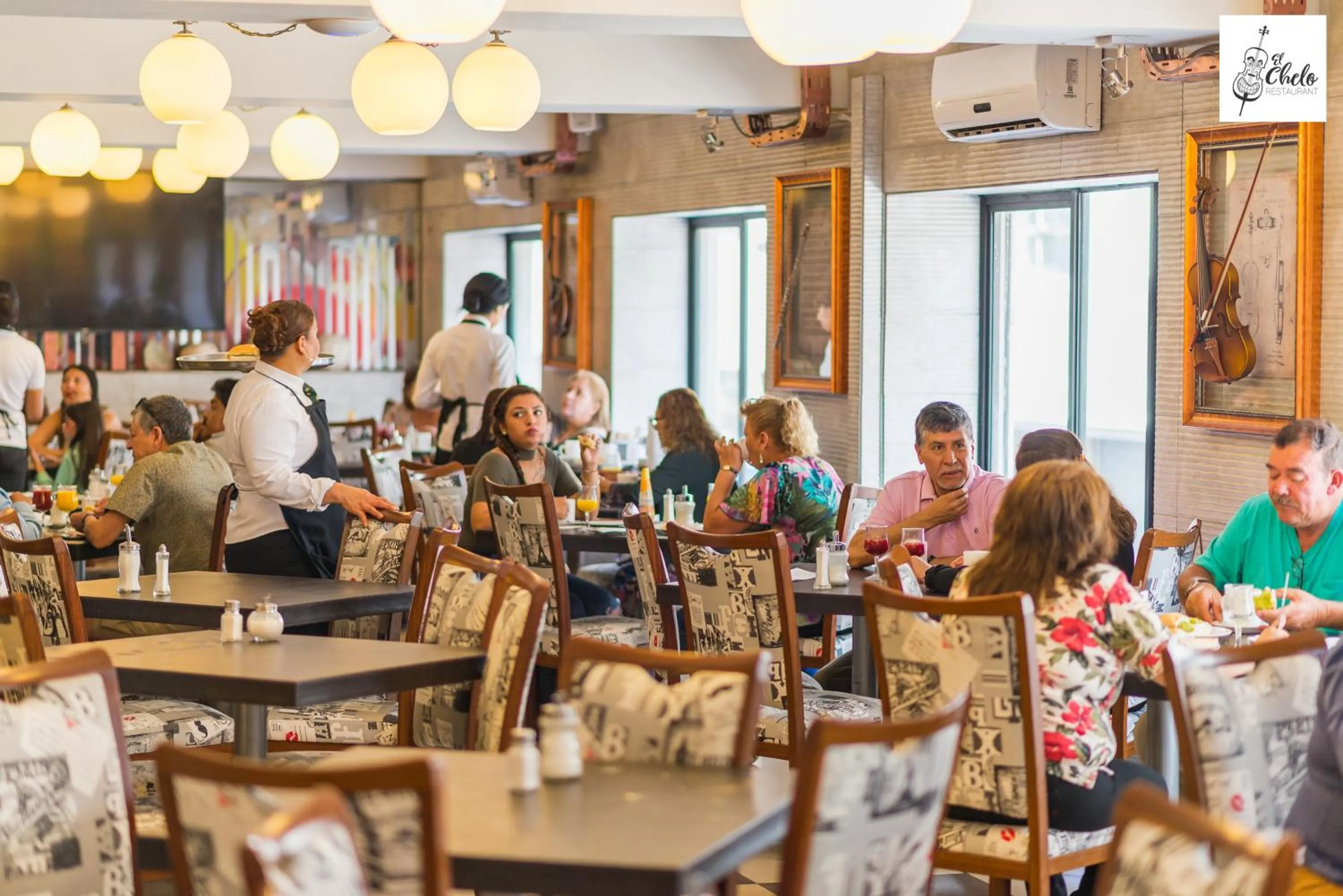 Restaurant/places to eat in Hotel Panamericano