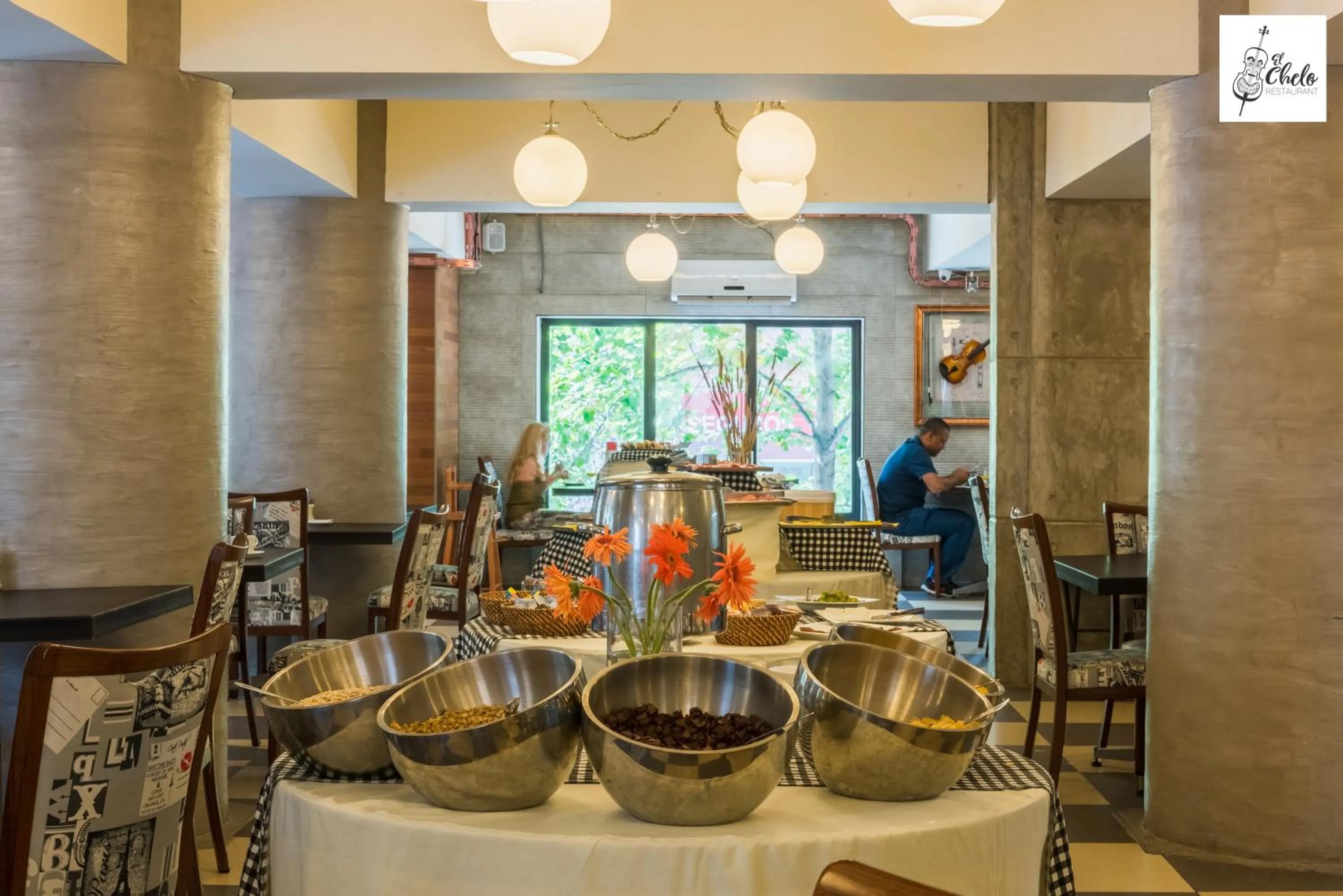 Buffet breakfast in Hotel Panamericano