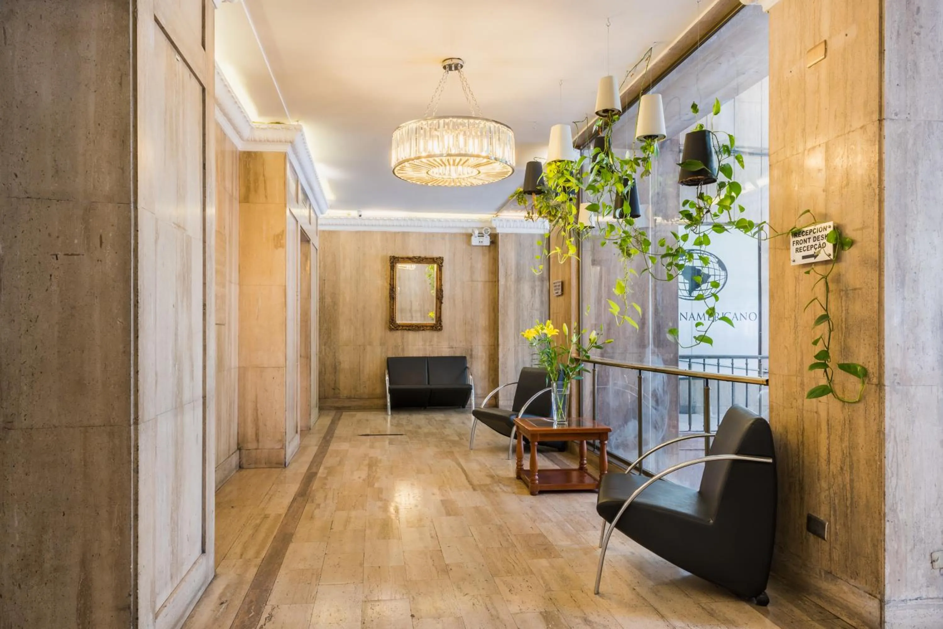 Living room in Hotel Panamericano