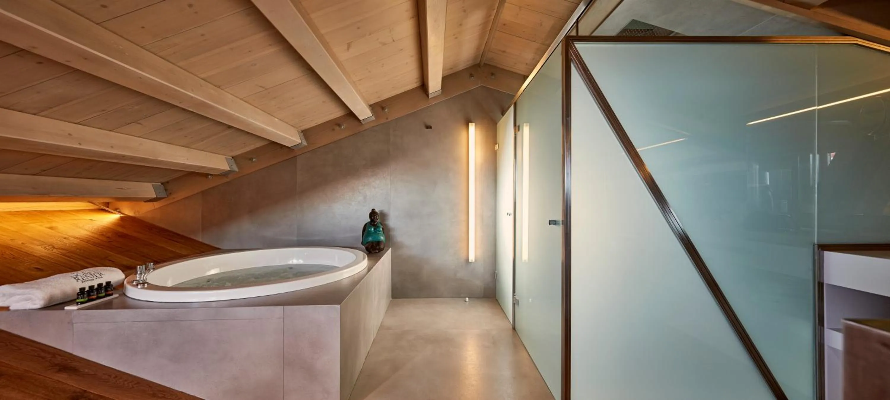 Bathroom in Domus Renier Boutique Hotel