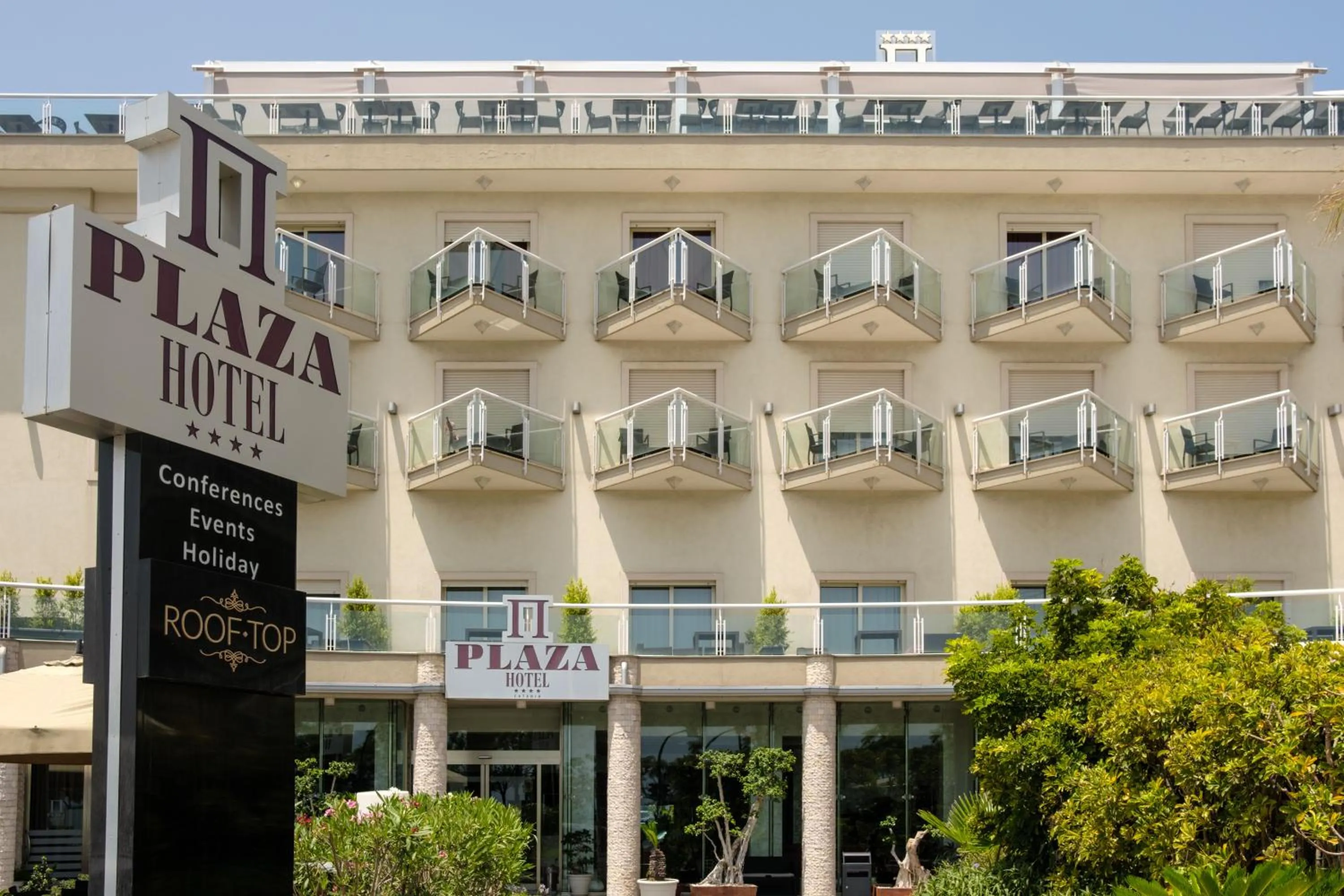 Property building in Plaza Hotel Catania