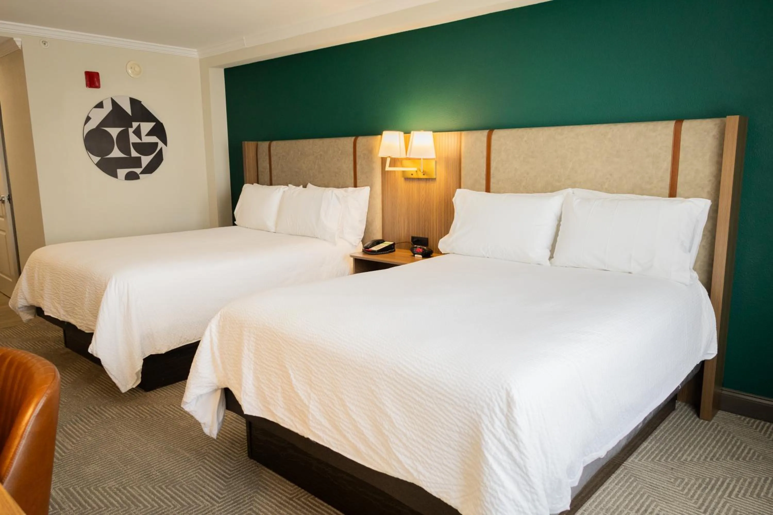 Bed in Holiday Inn Macon North by IHG