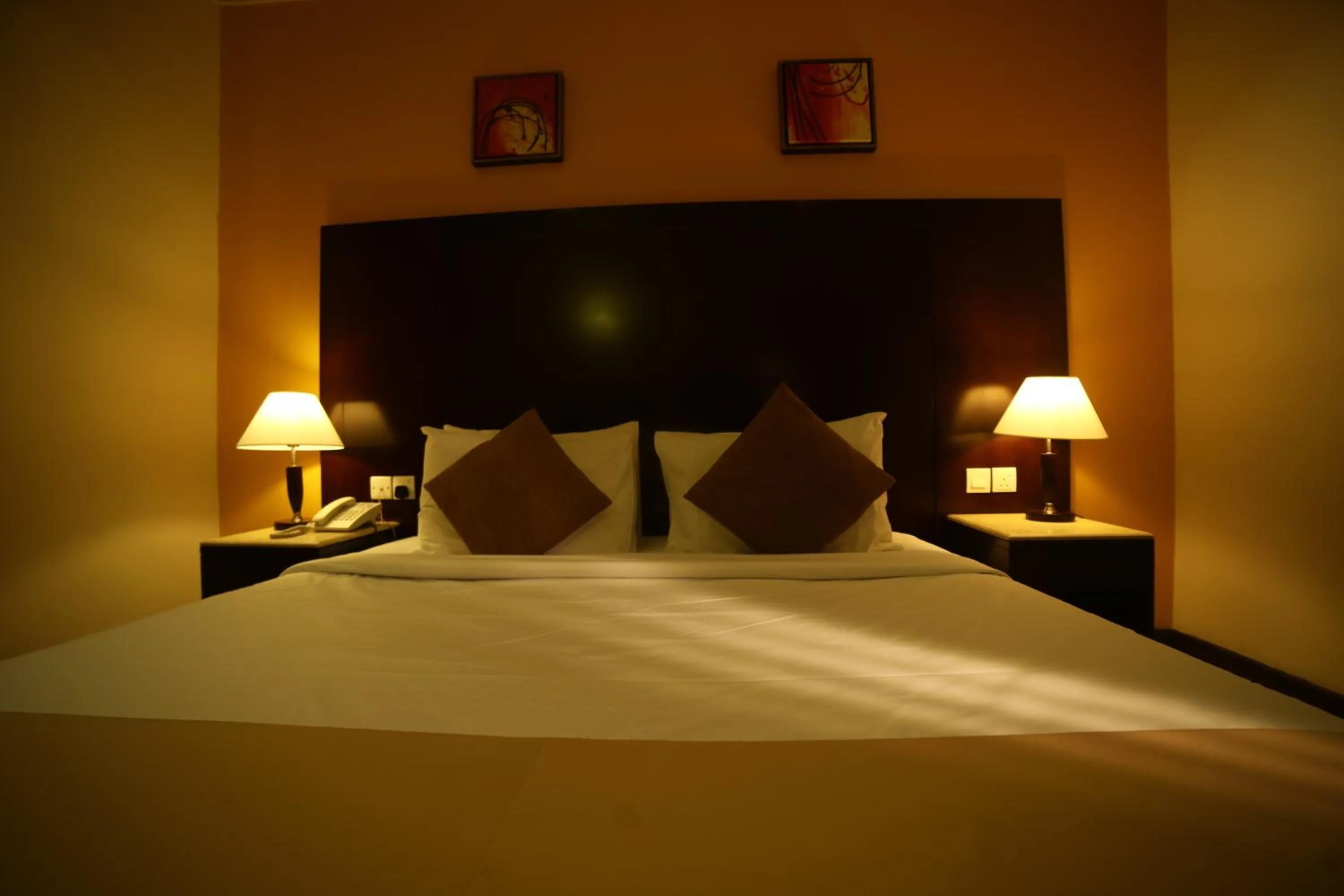 Bed in Hyde Park Hotel