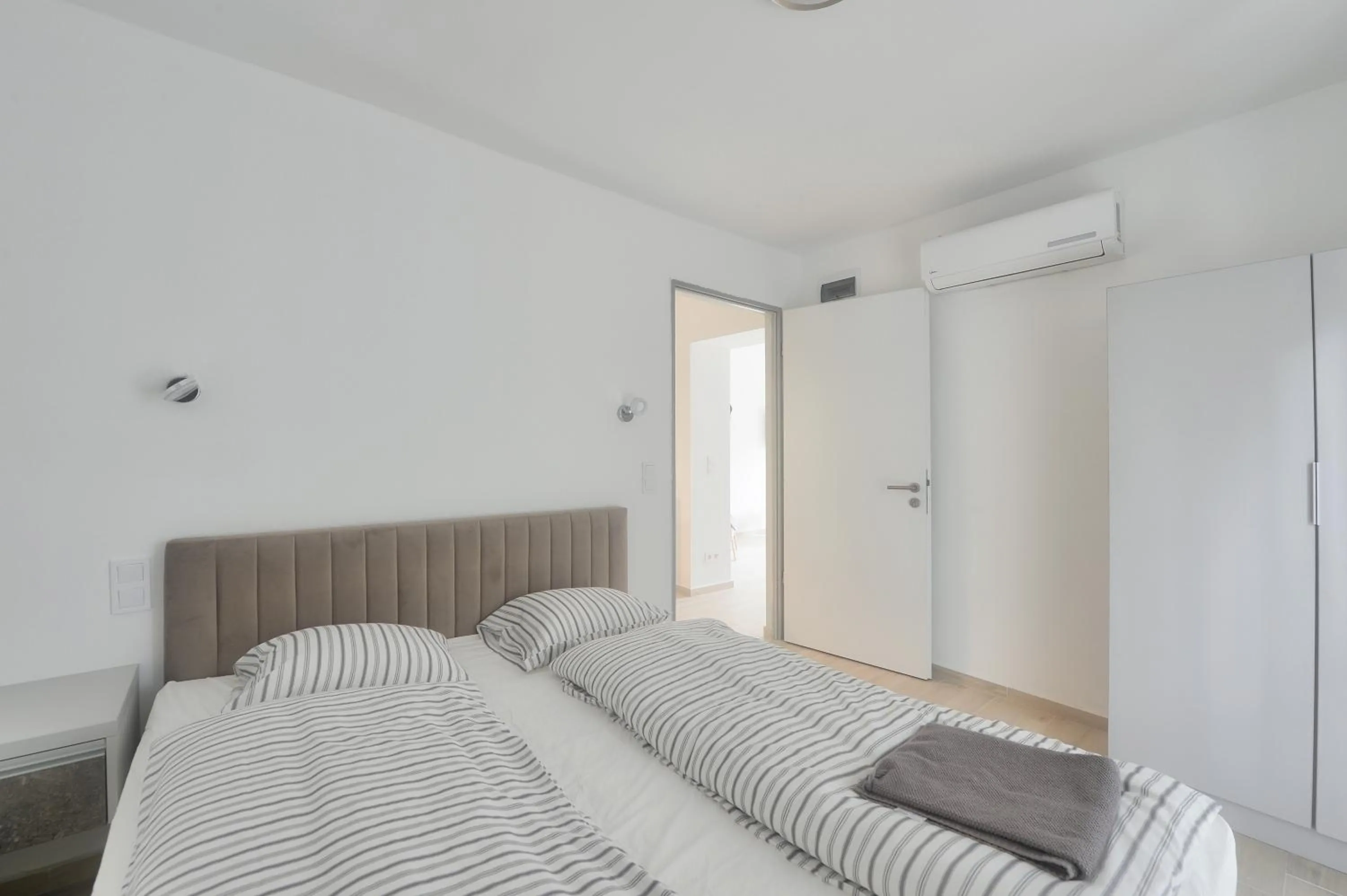 Photo of the whole room, Bed in Villa Oliver 2 Siófok