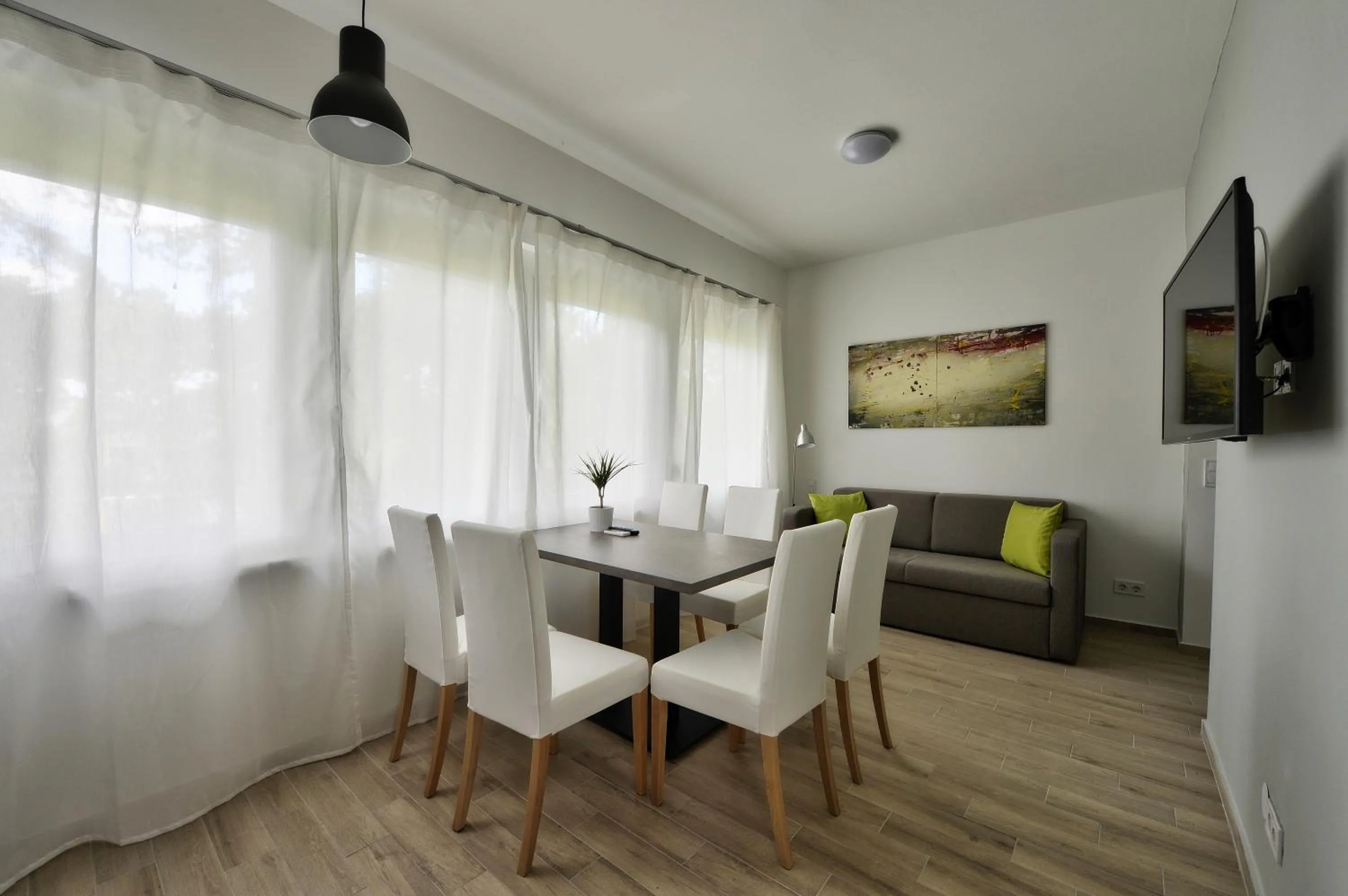 Dining area in Villa Oliver 2 Siófok