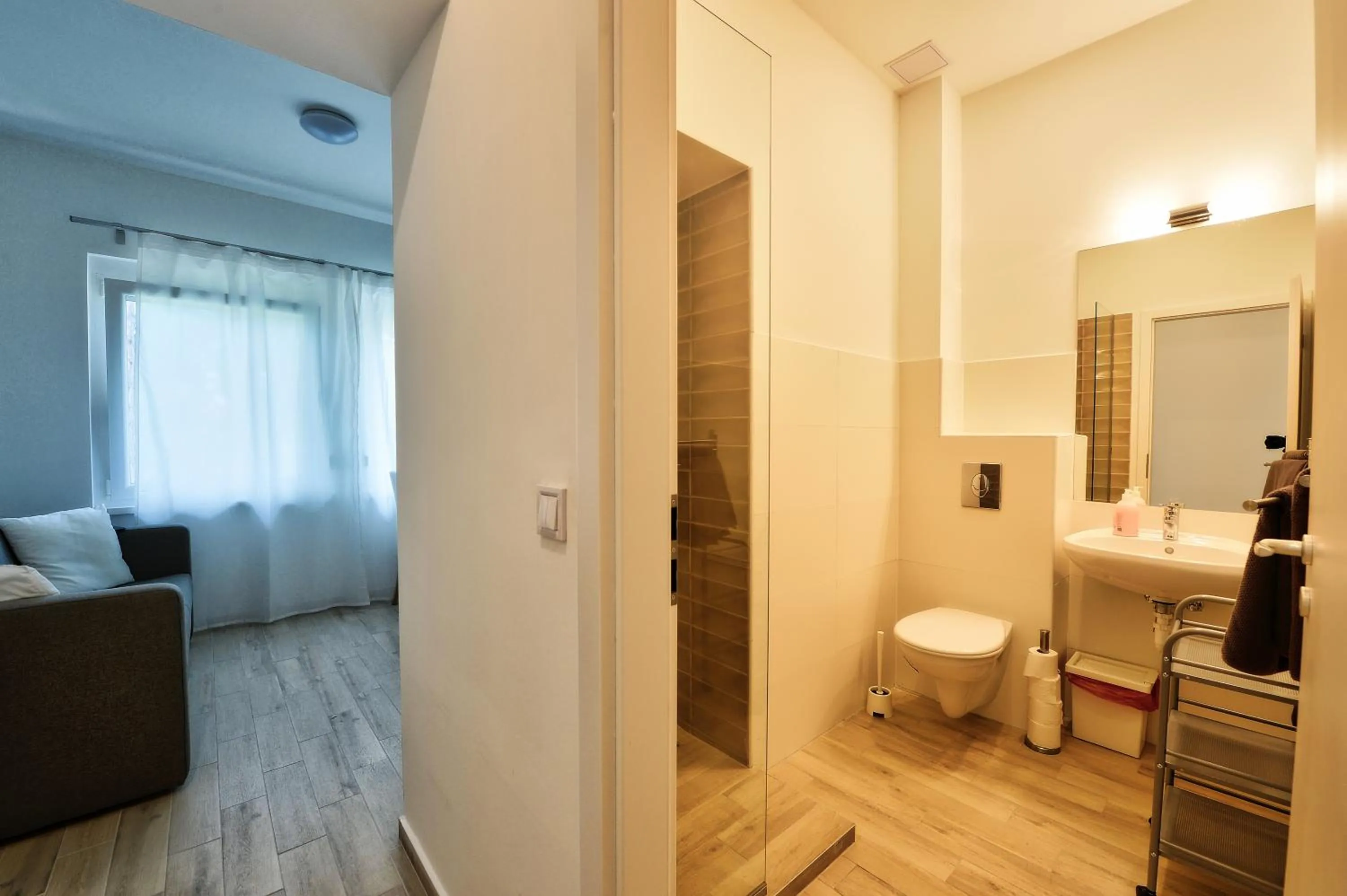 Bathroom, Bed in Villa Oliver 2 Siófok