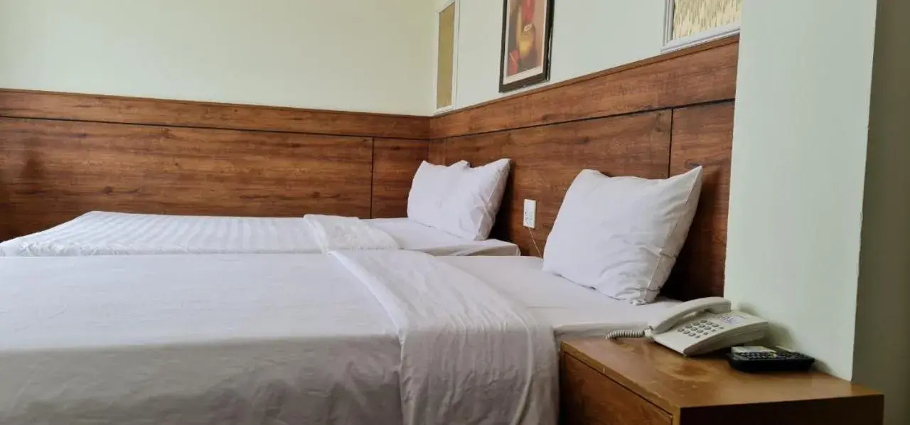 Triple Room with Sea View in Ly Ky Hotel Triple Room with Sea View in Ly Ky Hotel