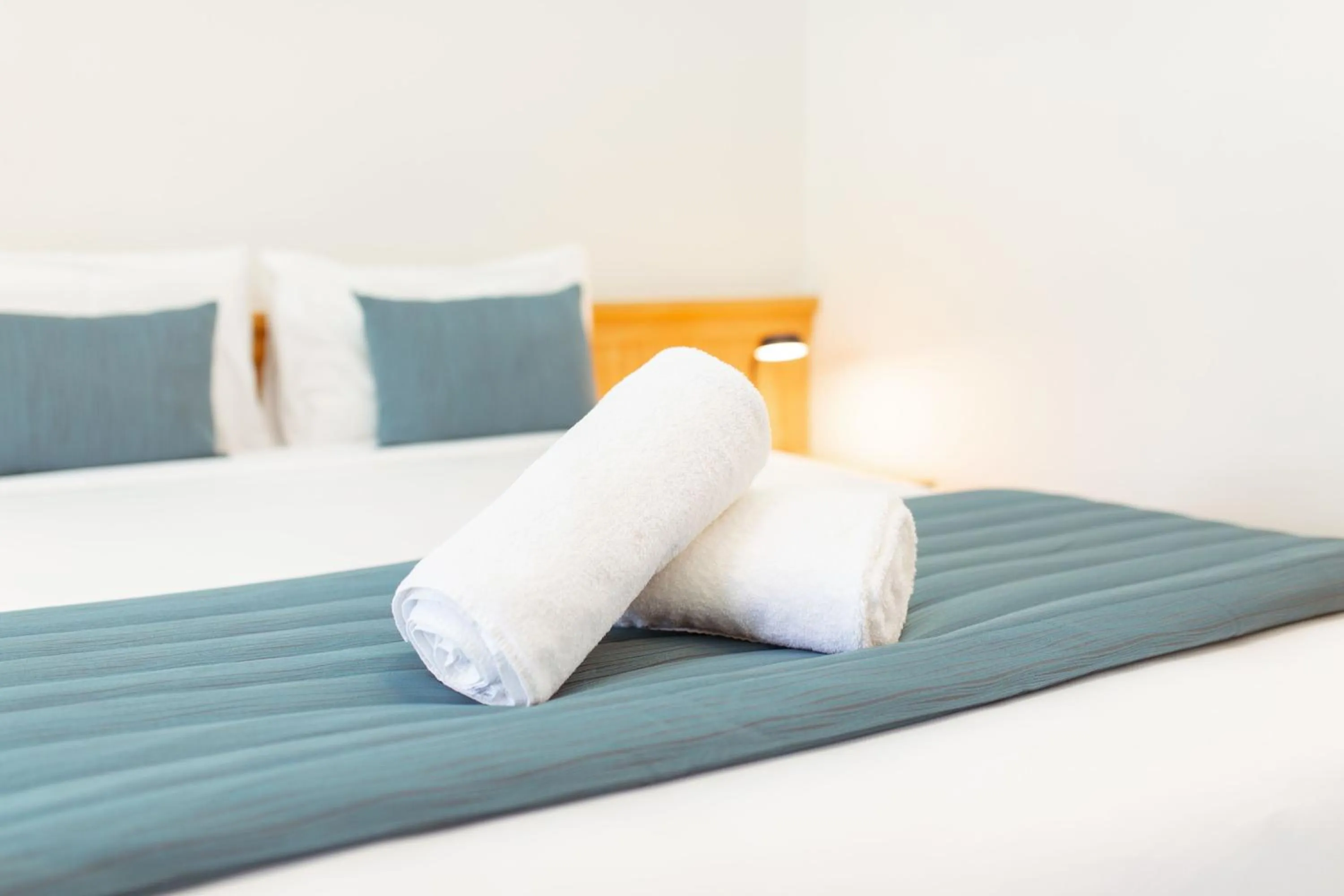 Bed in Clearbrook Motel & Serviced Apartments