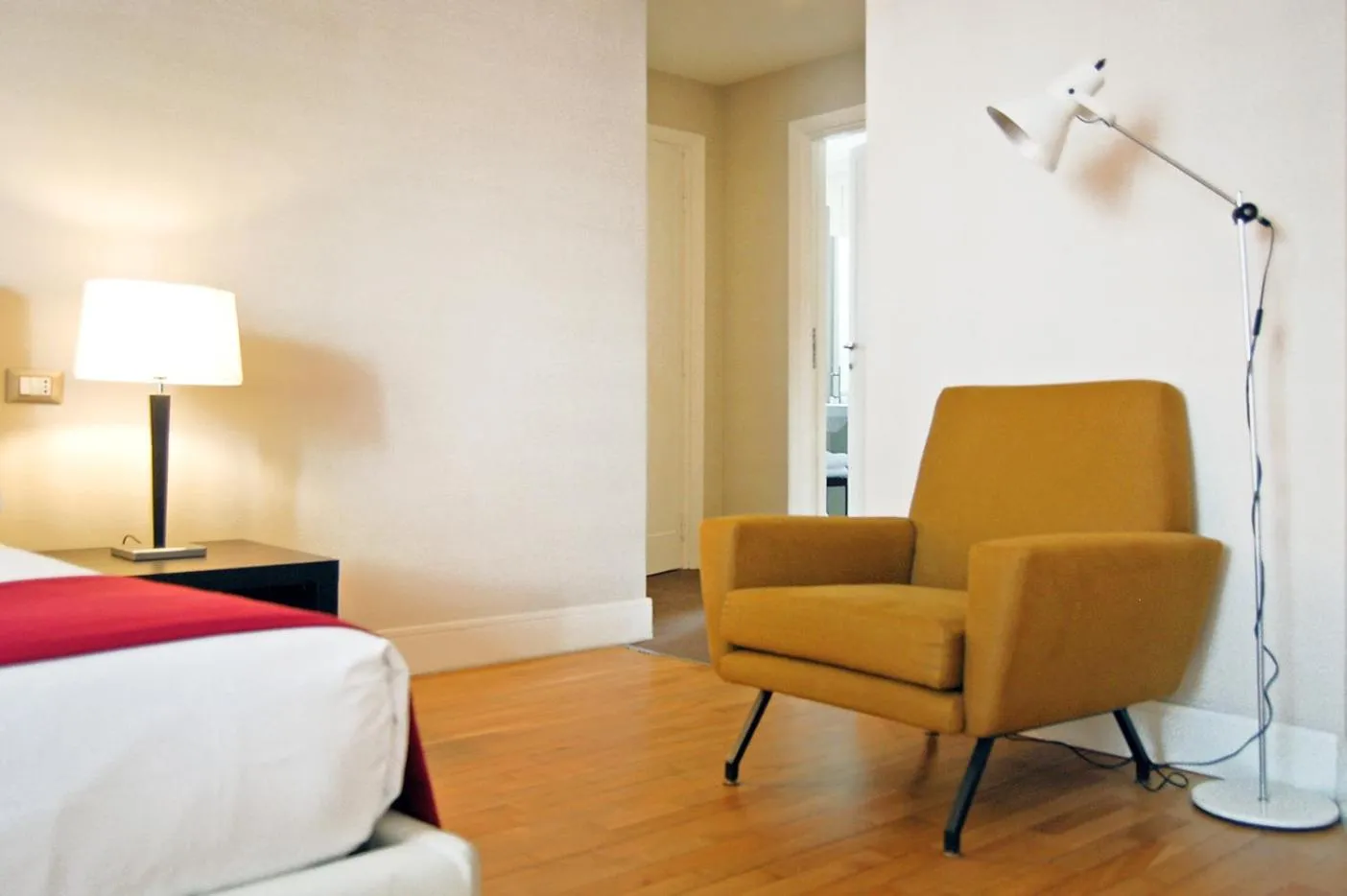 Photo of the whole room, Bed in Adamas Luxury Suite