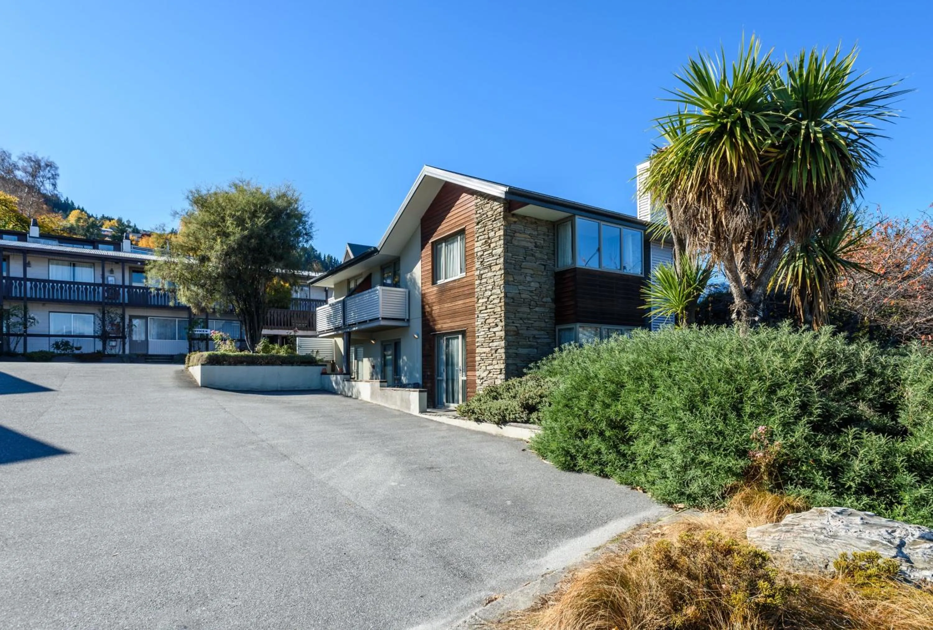 Property building in Queenstown Motel Apartments