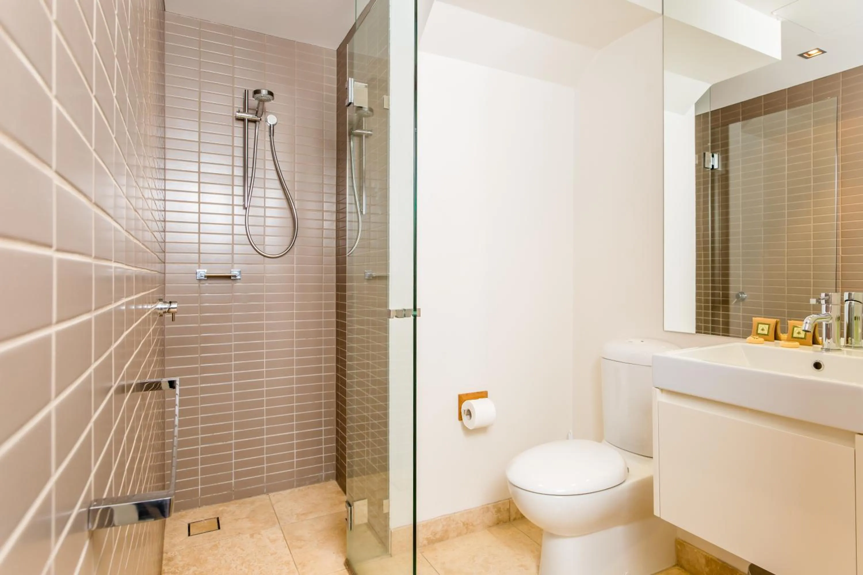 Shower in Plantation Resort At Rainbow