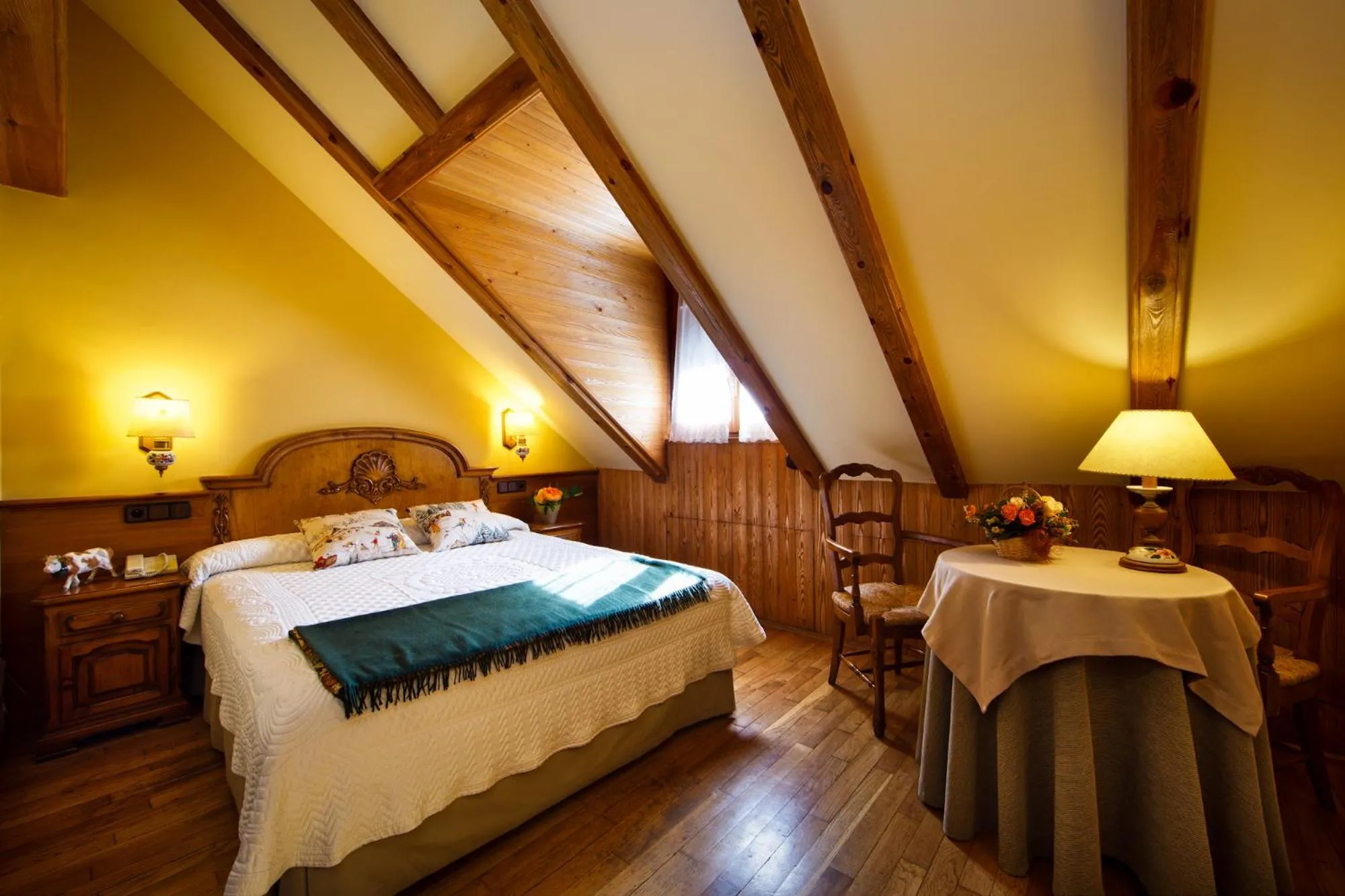 Decorative detail, Bed in Hotel Ciria