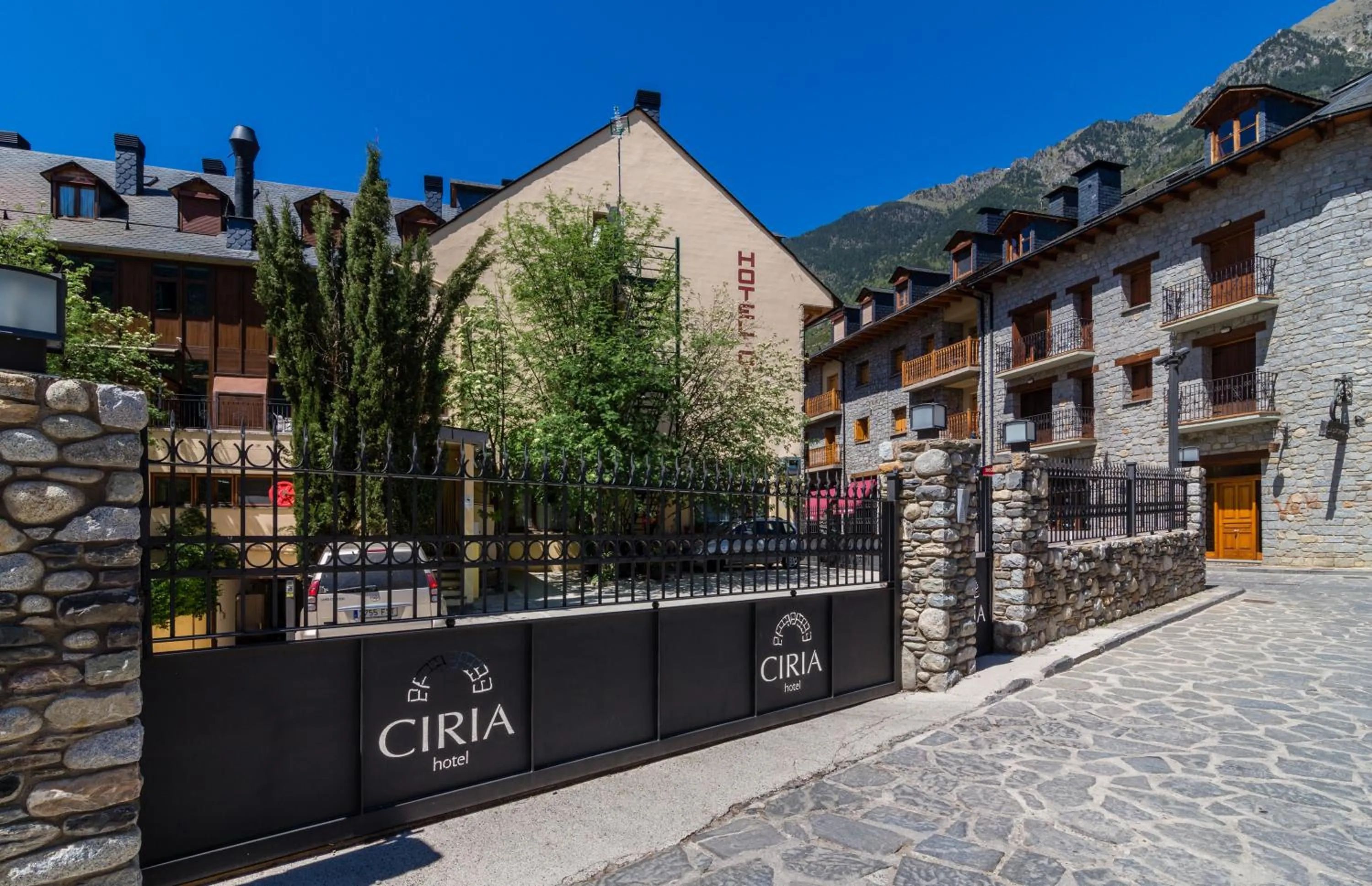 Property building in Hotel Ciria