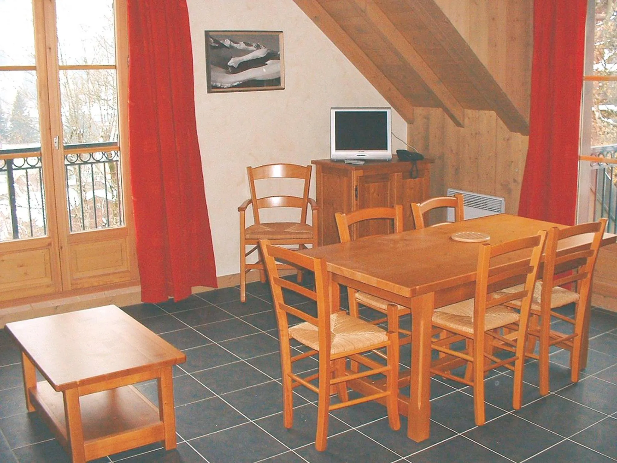Dining area in Lagrange Vacances Les Arolles