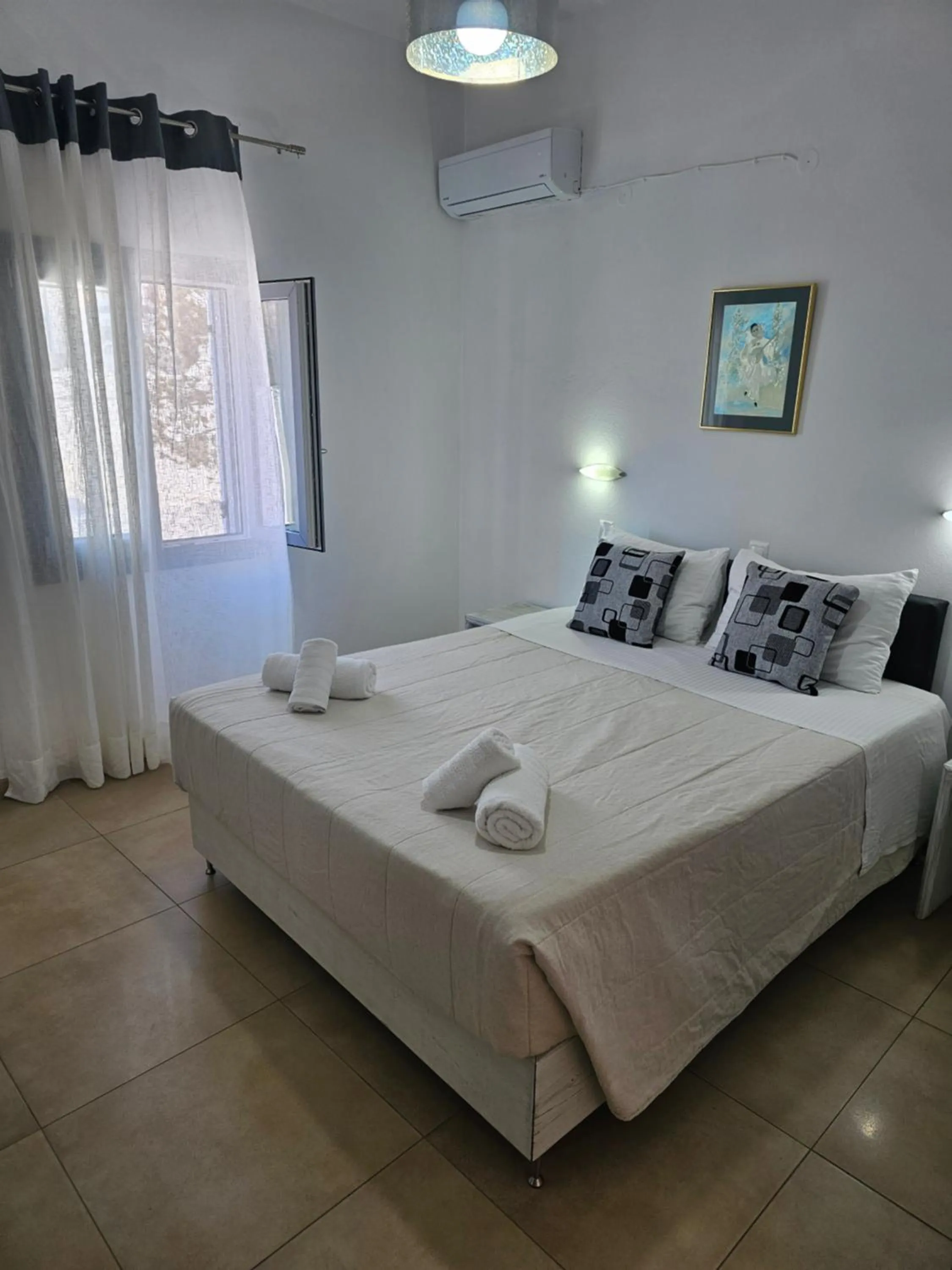 Bedroom, Bed in Hotel Leta