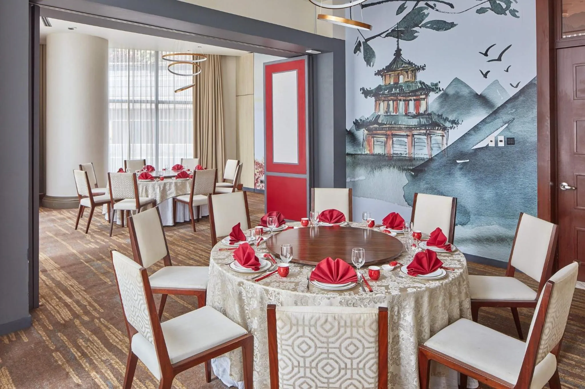 Restaurant/places to eat in Crowne Plaza Manila Galleria by IHG