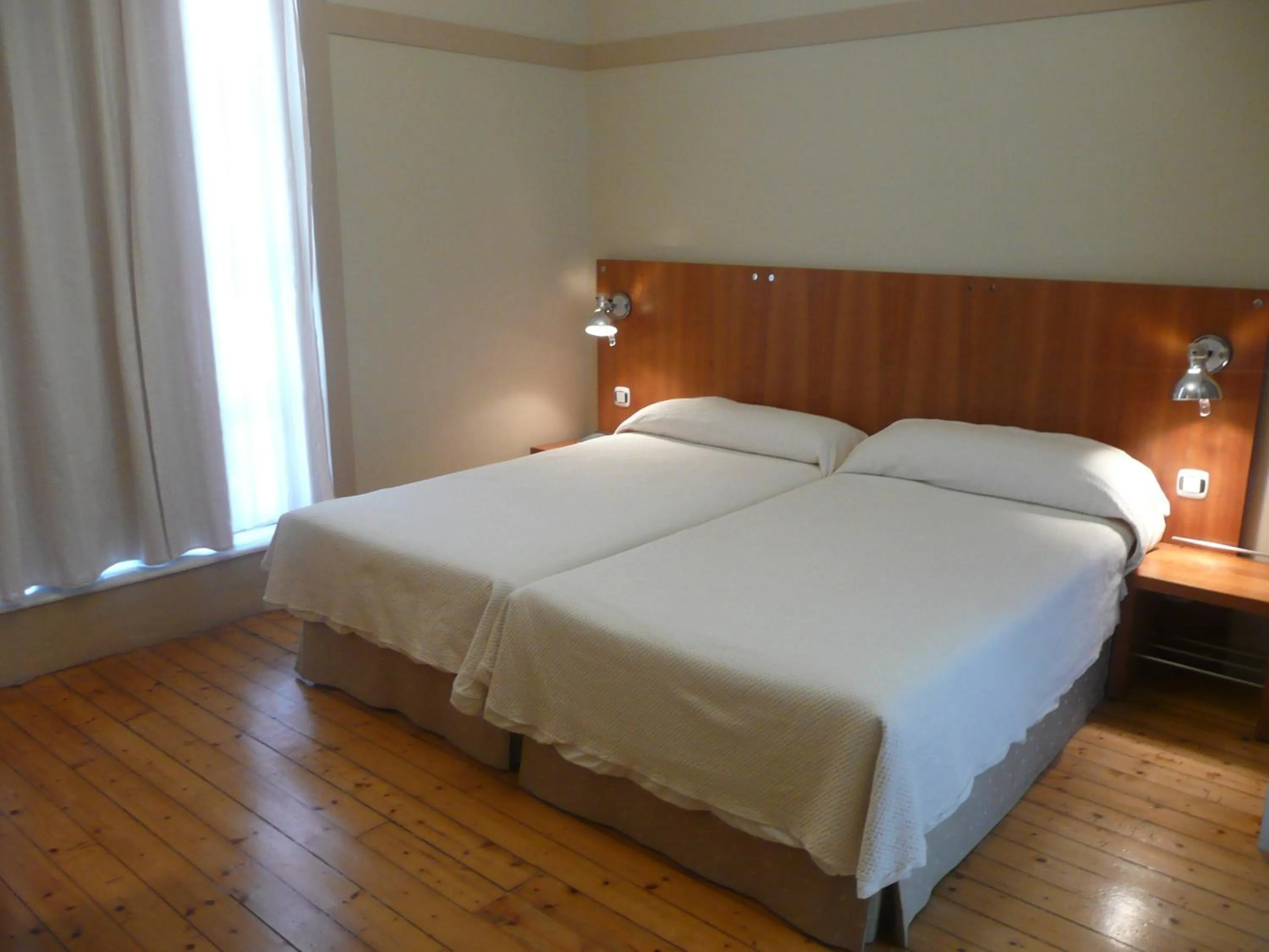 Bed in Las Carolinas Garden