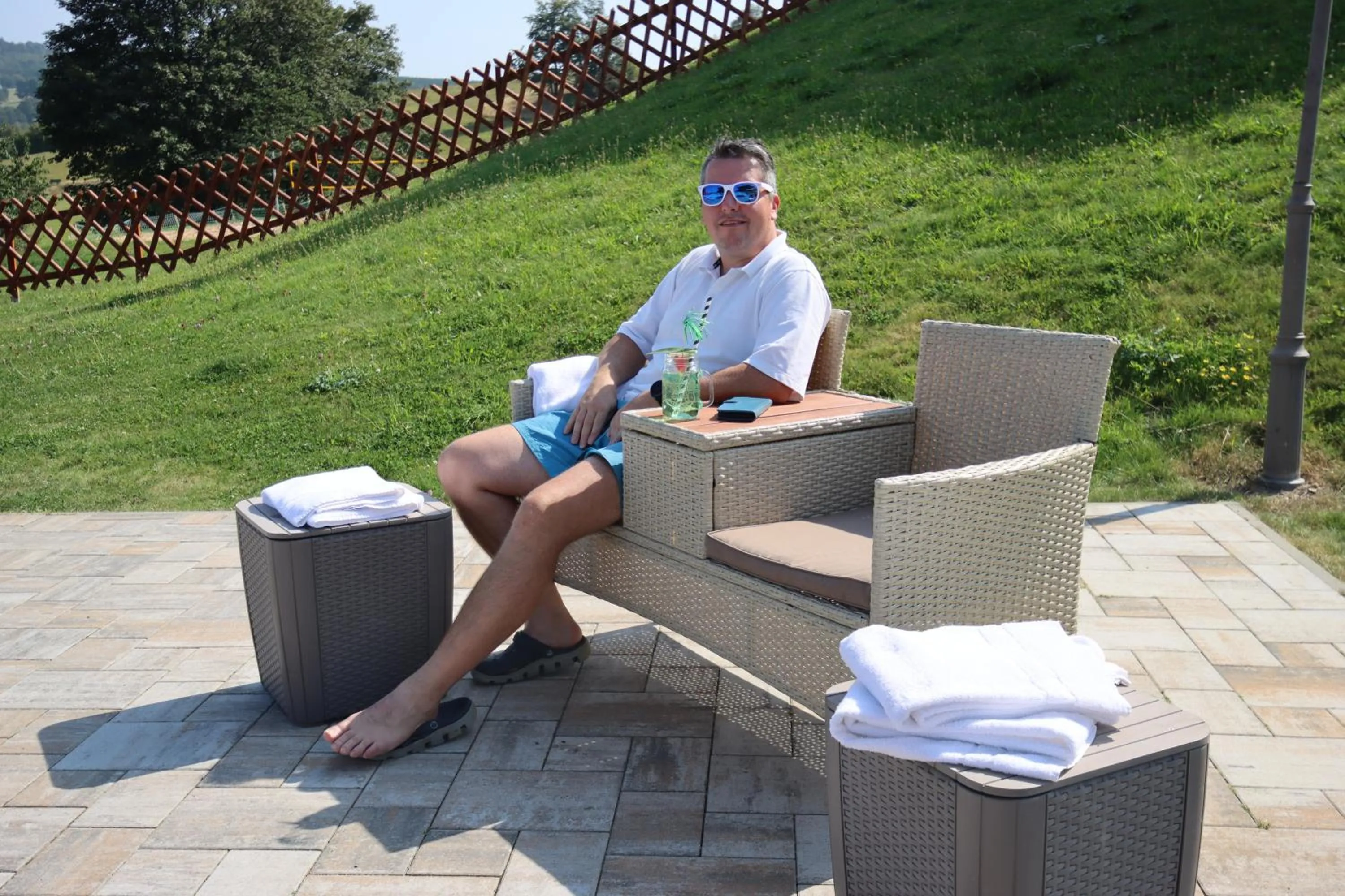 Swimming pool in Panorama Berghotel Wettiner Höhe