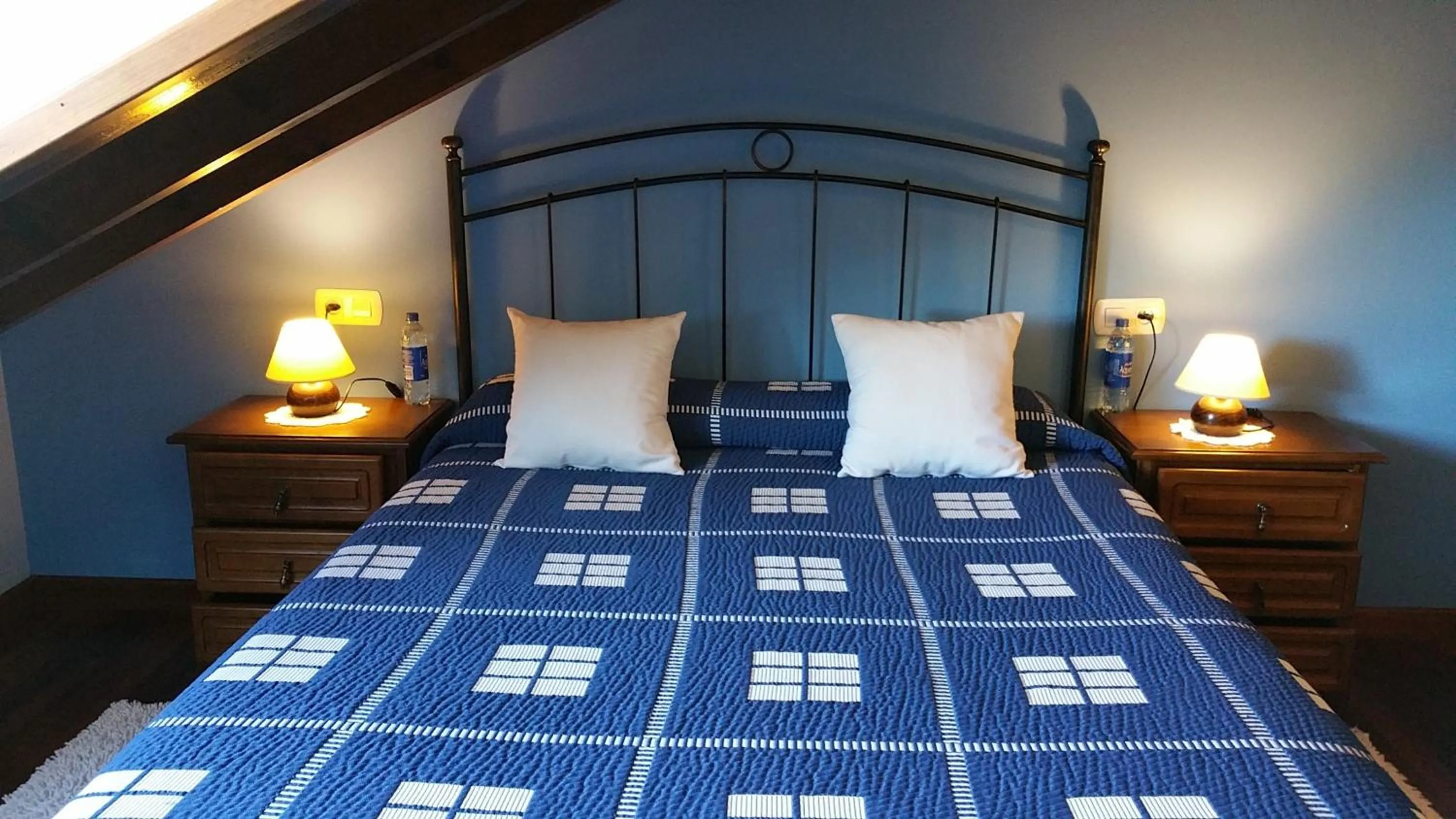 Photo of the whole room, Bed in Casa de Aldea El Frade