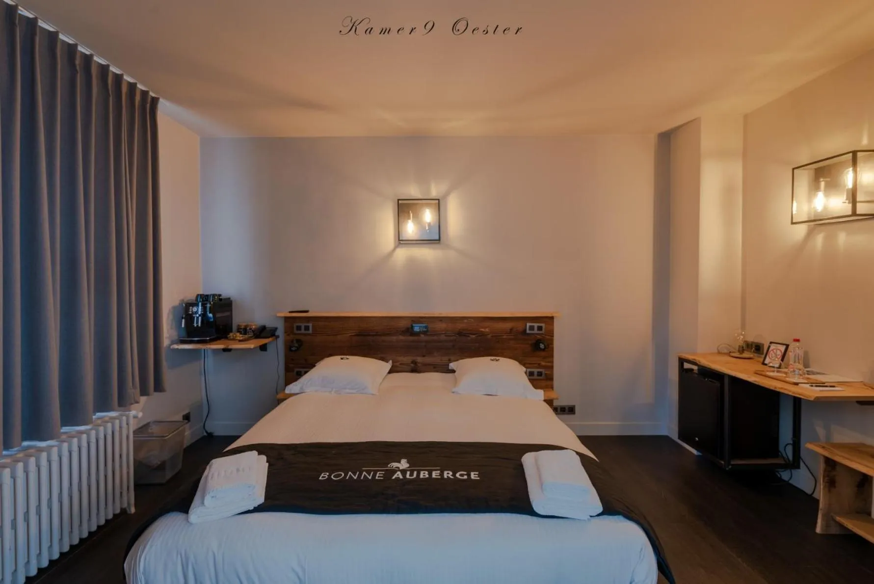 Bed in Hotel Bonne Auberge (Adults Only)