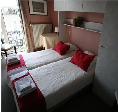 Bed in Hotel Anvers