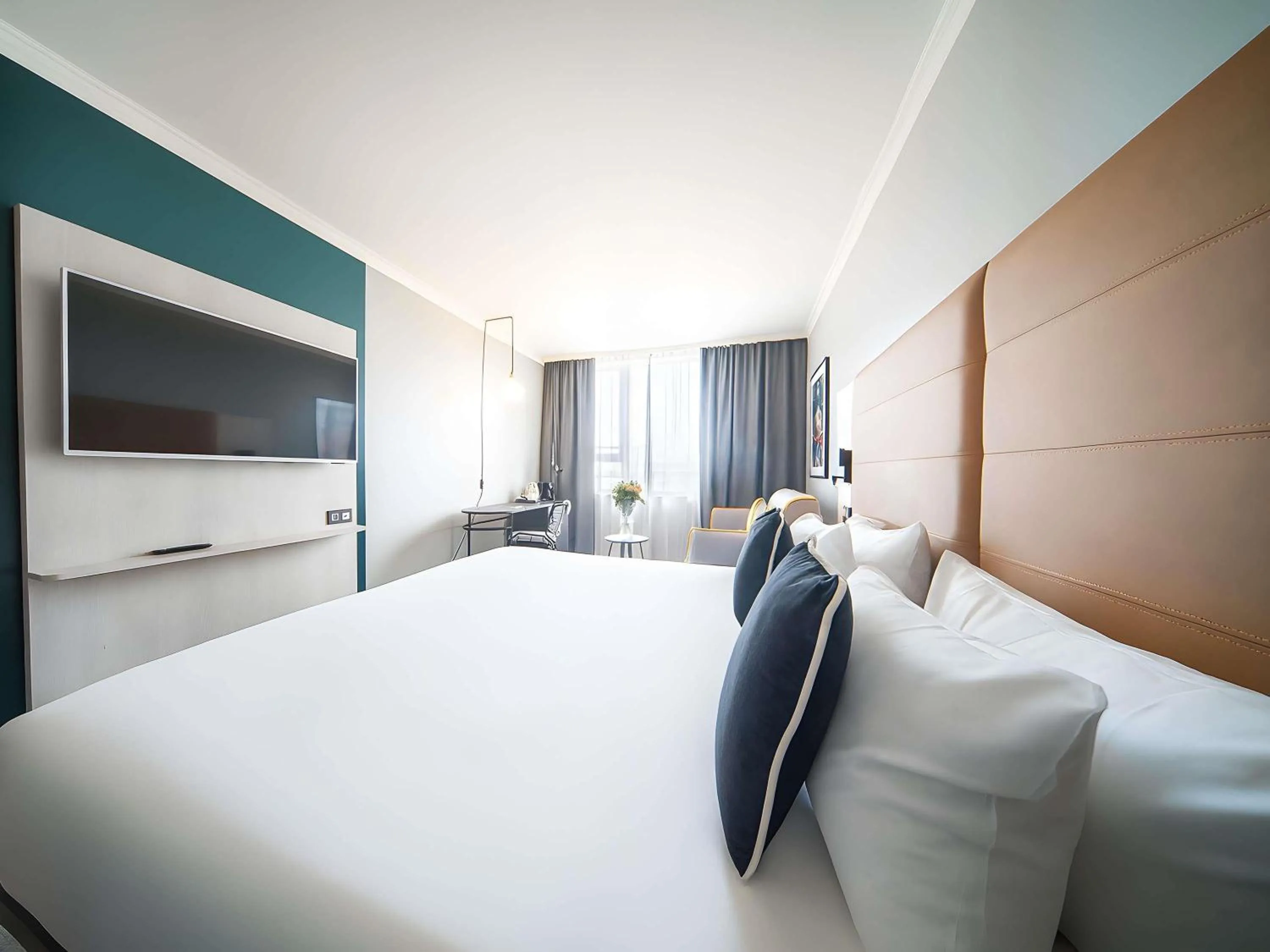 Bedroom, Bed in Maek Hotel Antwerp Central - Handwritten Collection by Accor