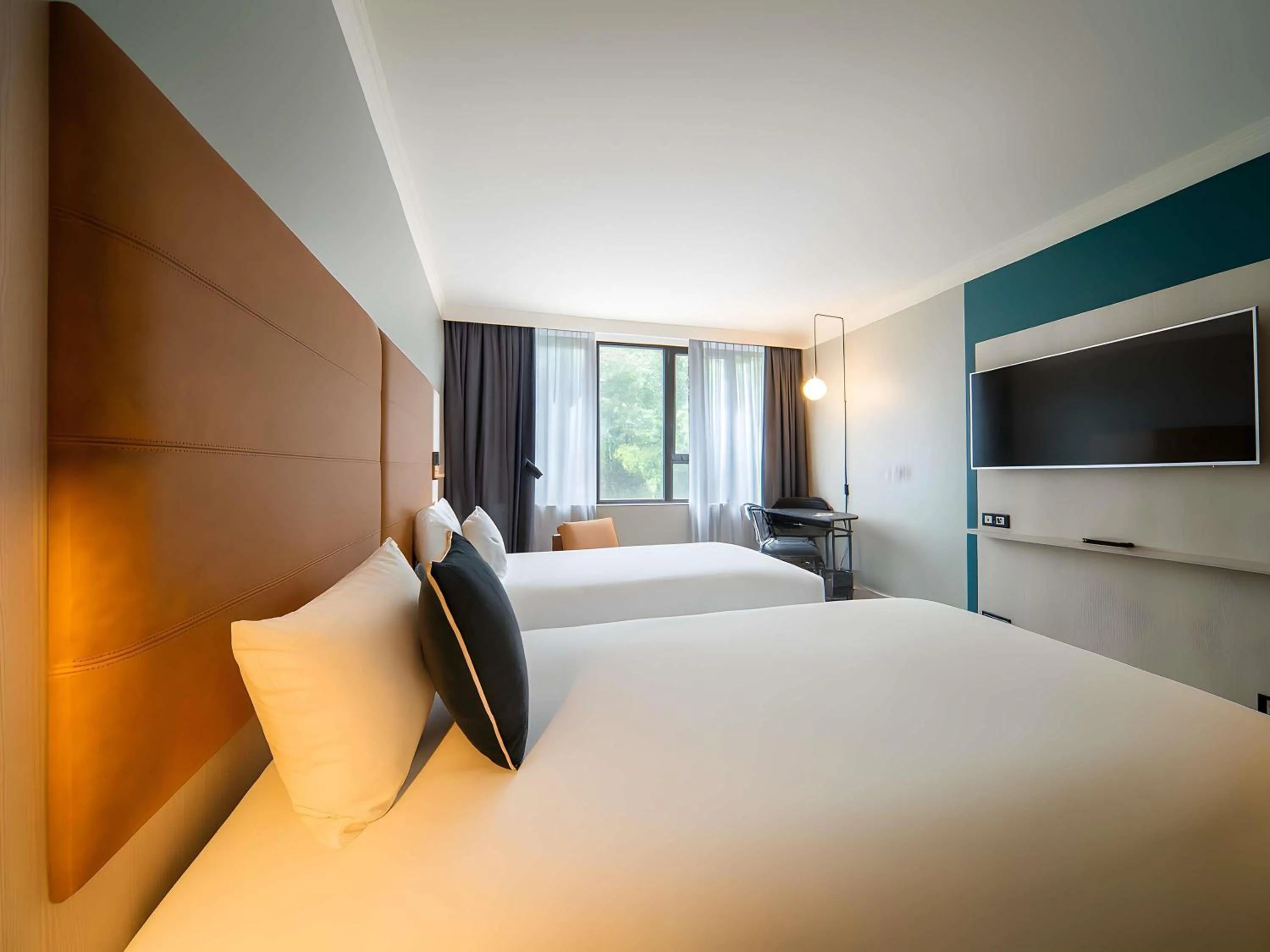 Bedroom, Bed in Maek Hotel Antwerp Central - Handwritten Collection by Accor