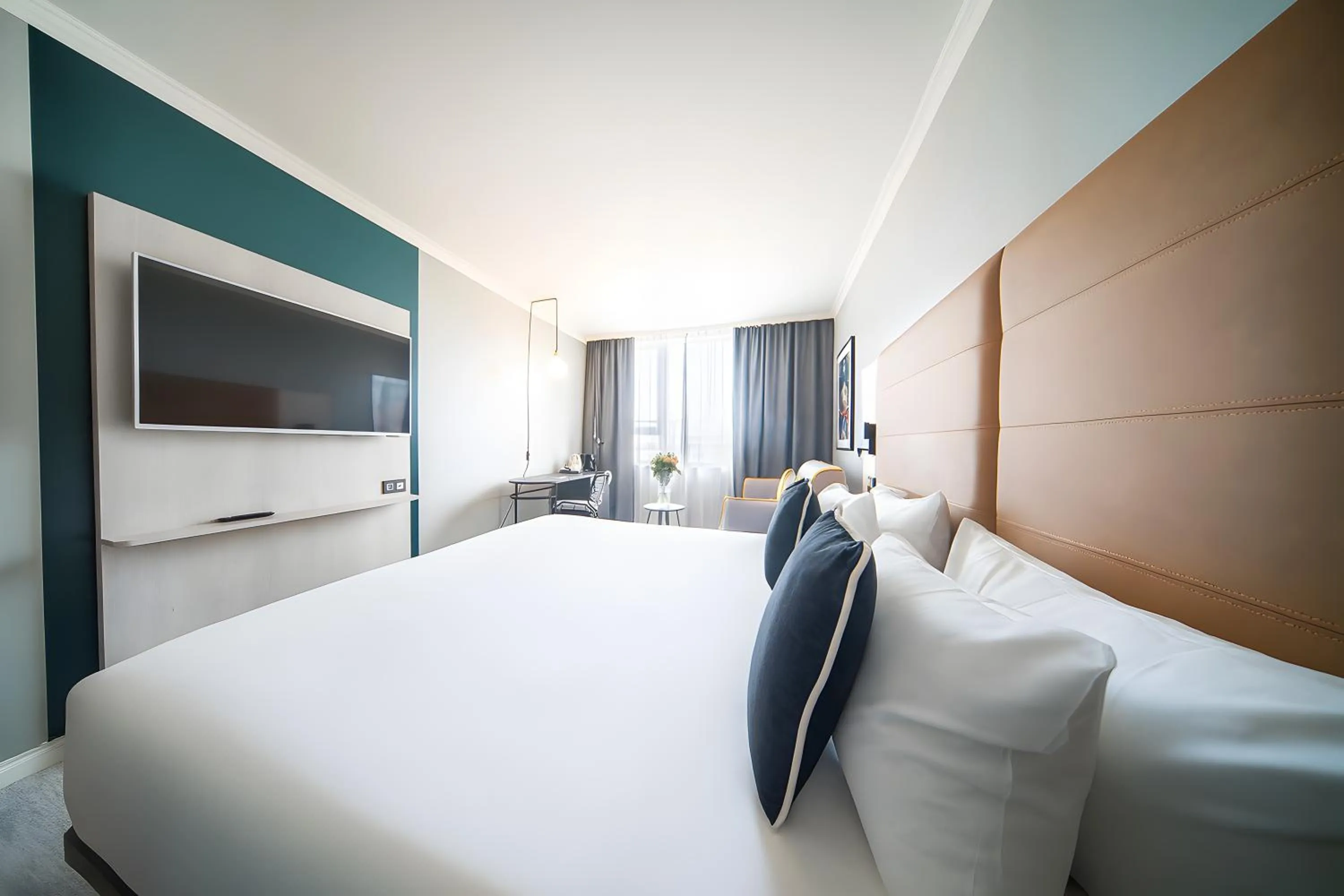 Bedroom, Bed in Maek Hotel Antwerp Central - Handwritten Collection by Accor