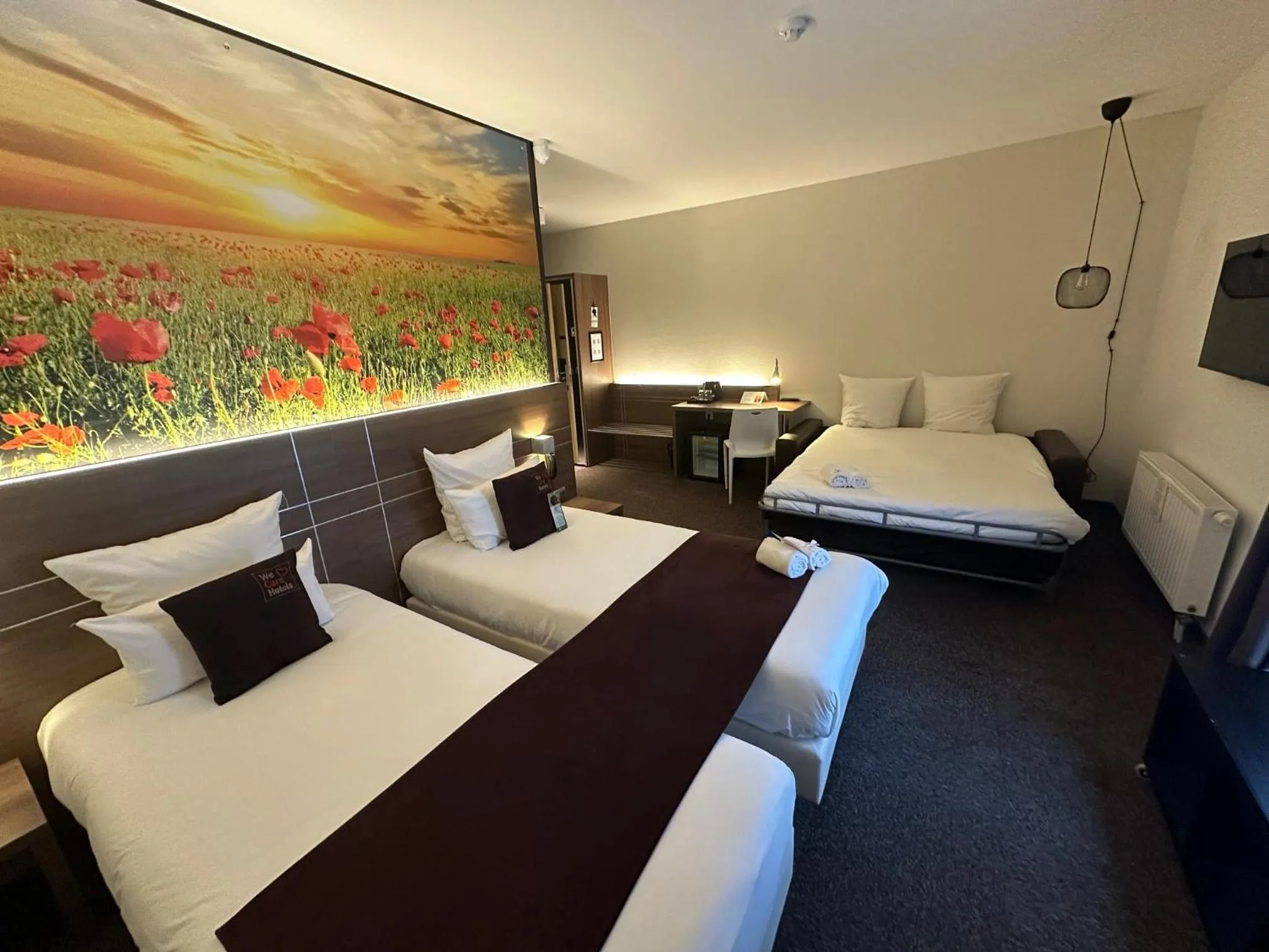 Photo of the whole room, Bed in Hotel-Restaurant Horizon Ath-Lessines