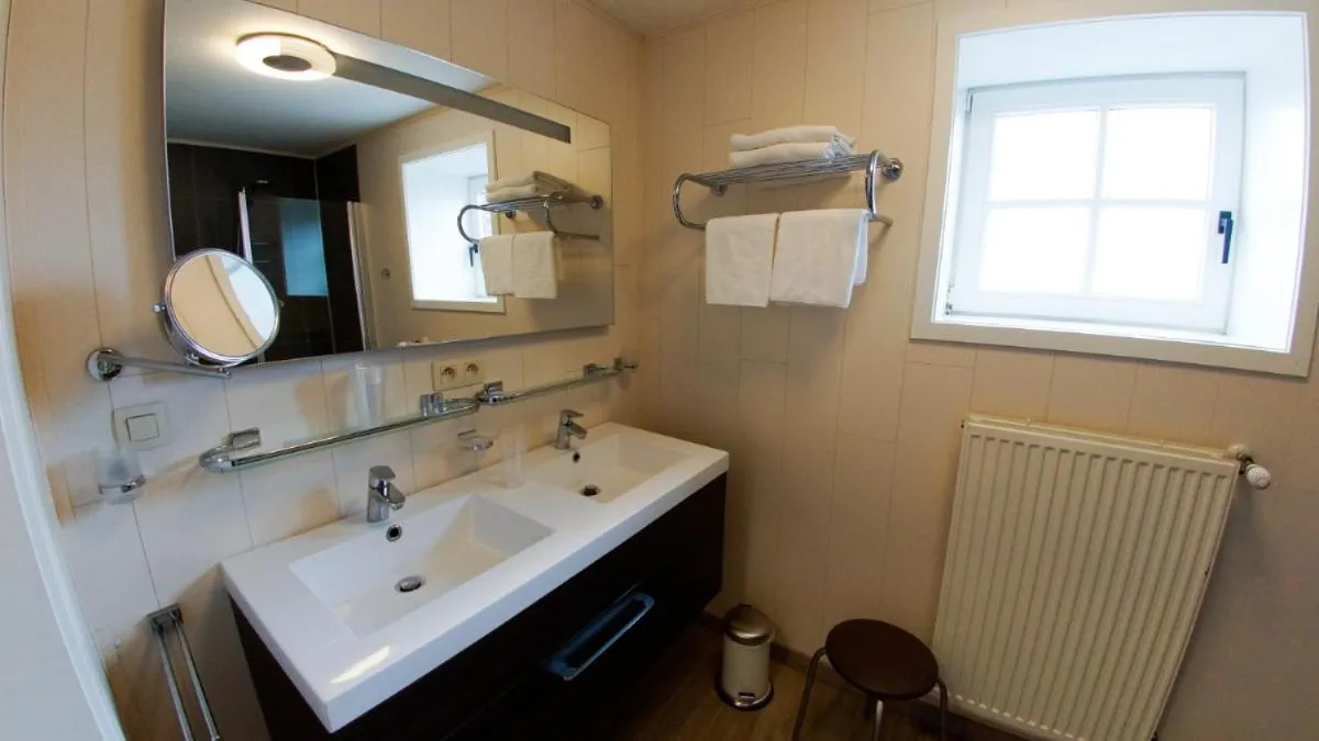 Bathroom in B&B Ter Gracht