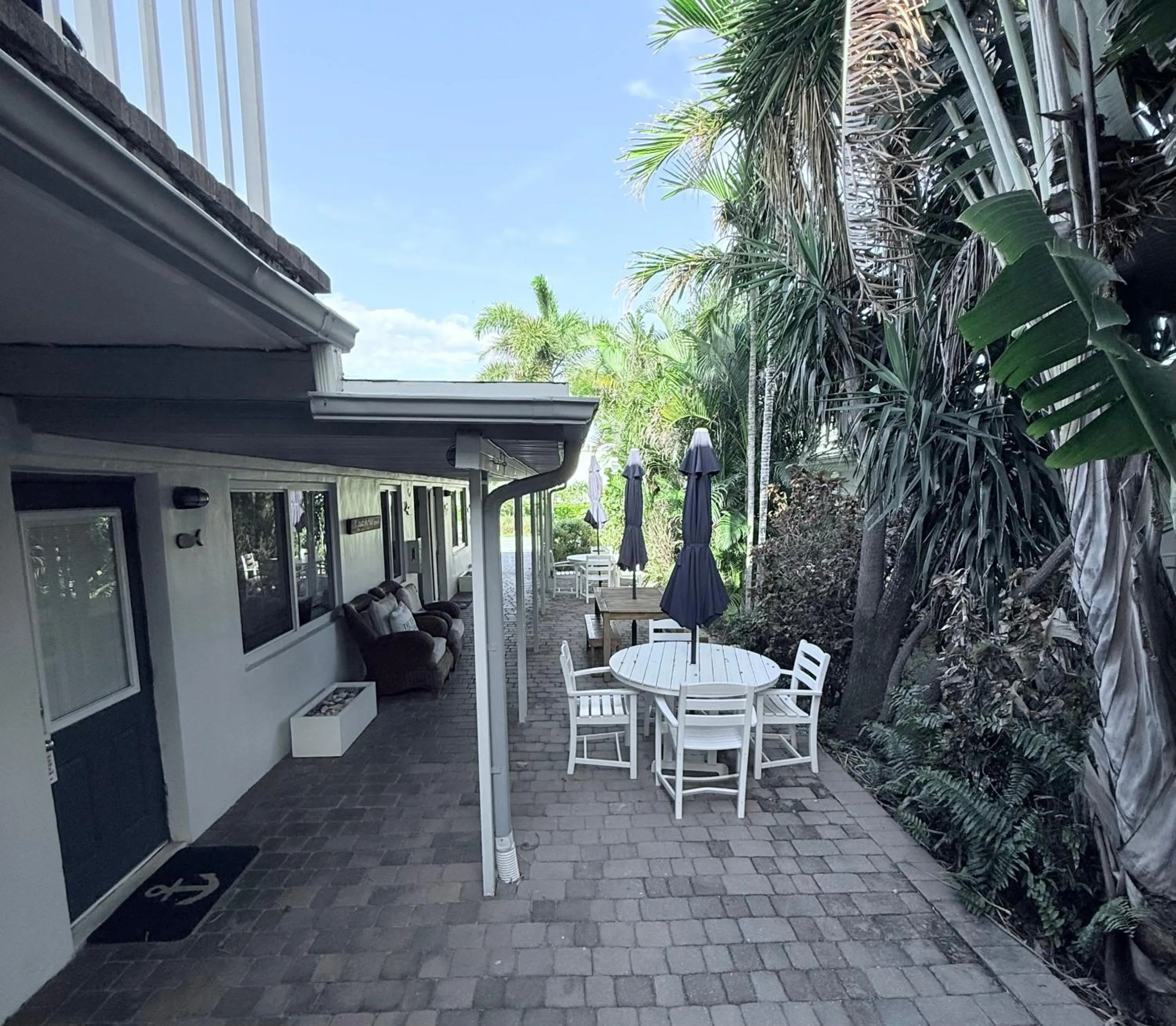 Patio in 4145 By The Sea Inn & Suites