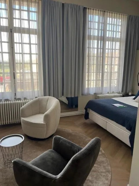 Bed in Amaryllis Hotel Veurne