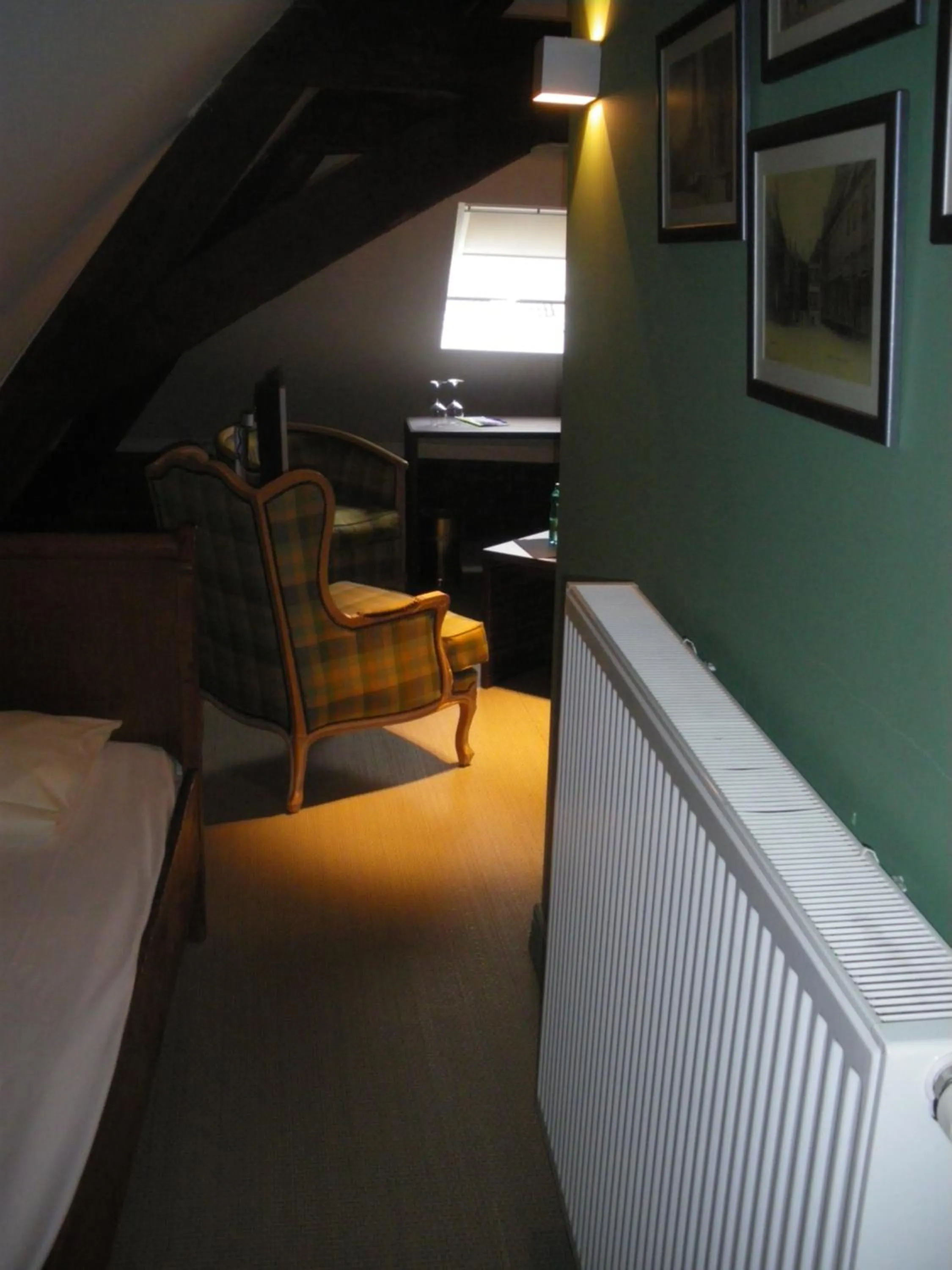 Bedroom, Bed in Amaryllis Hotel Veurne