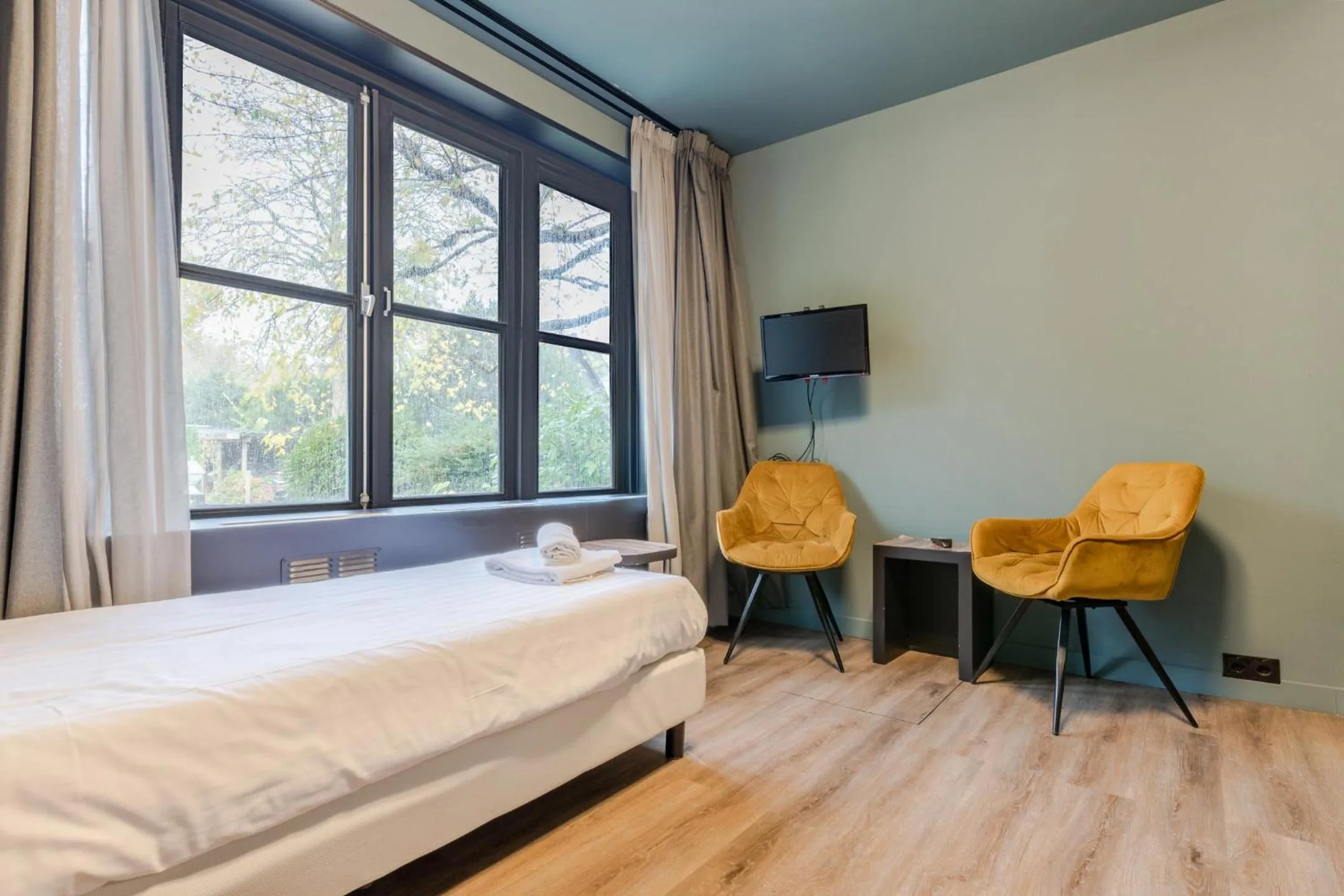 Bed in Hotel Zee Bergen